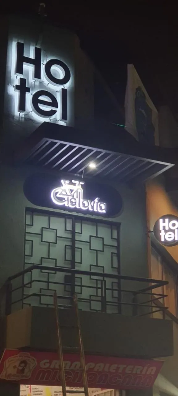 Facade/entrance in Hotel Ciclovía & Terraza