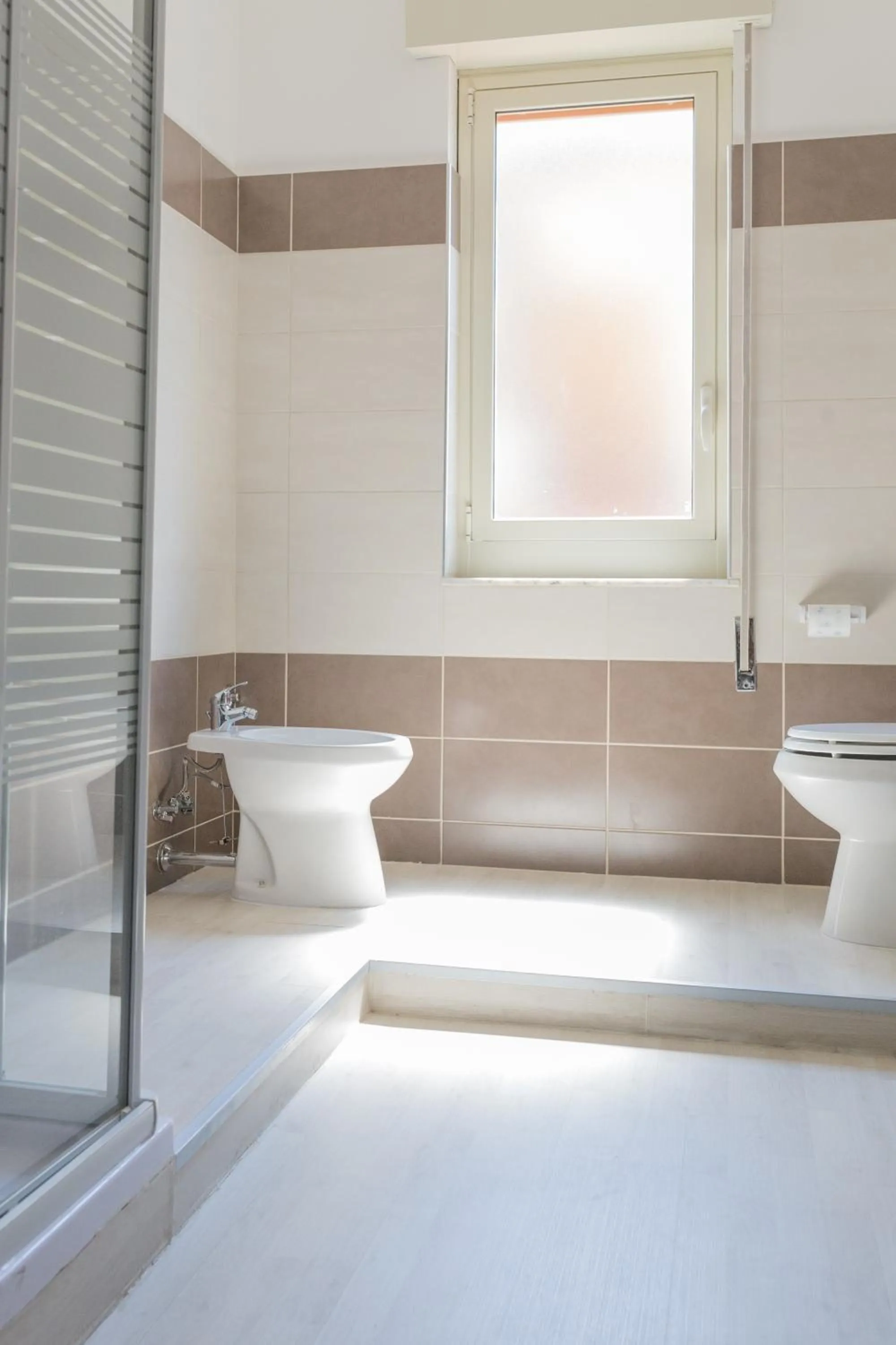 Shower in B&B Via Nazionale