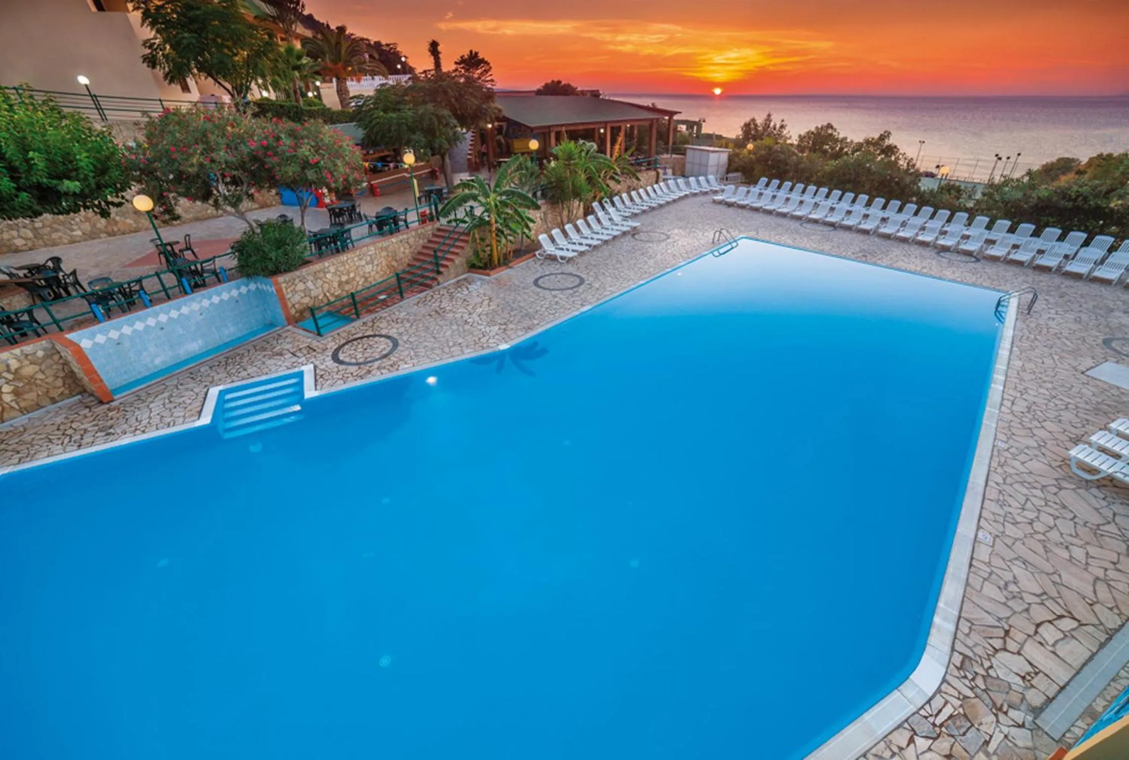 Summer in Baia Calavà Hotel e Residence