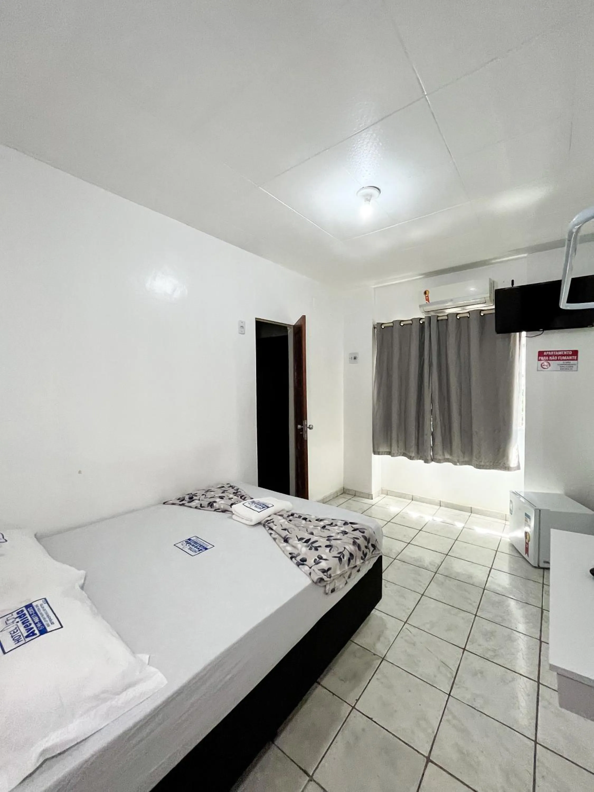 Bed in HOTEL AVENIDA