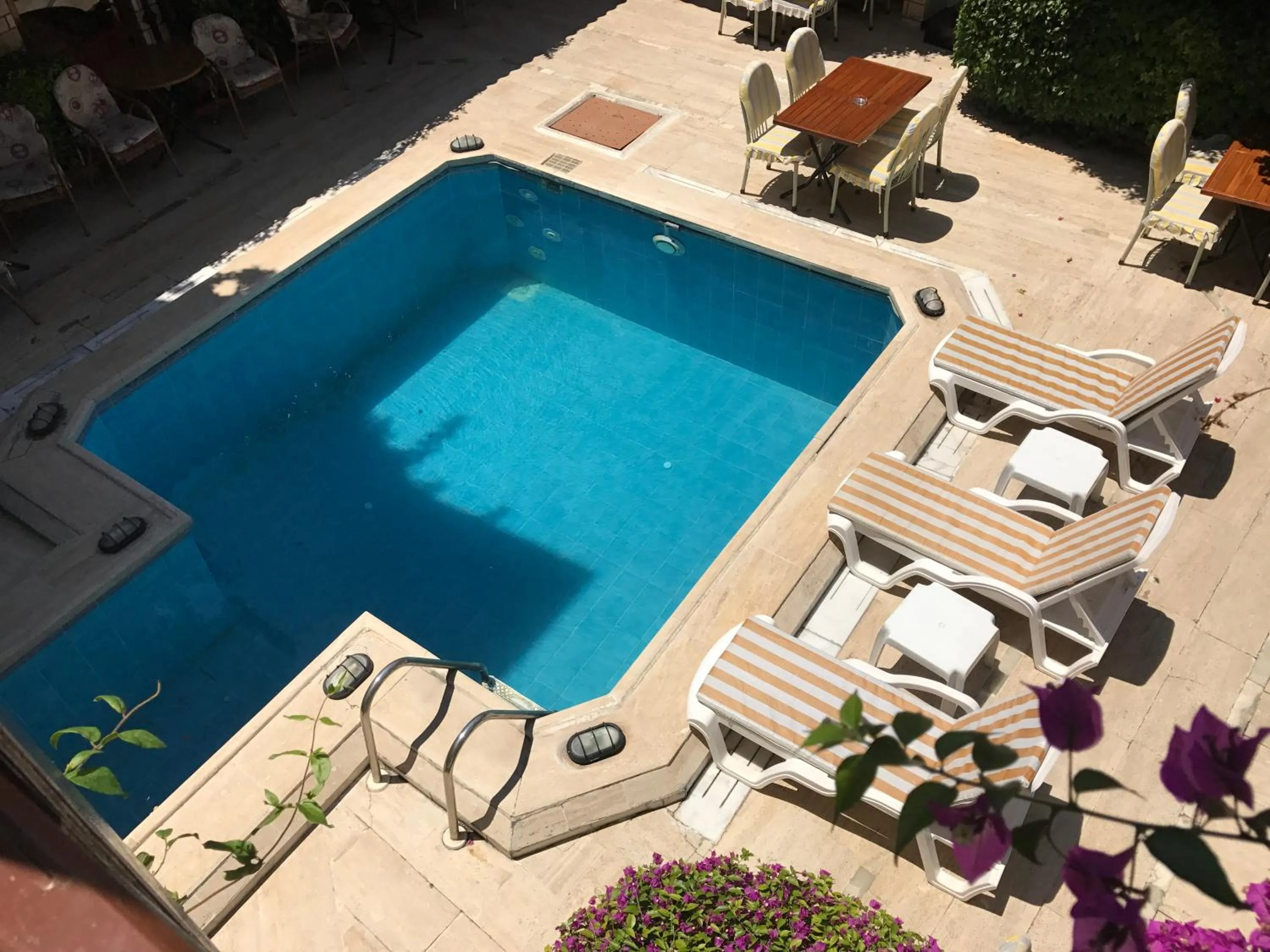 Swimming pool in Hotel Karyatit Kaleici