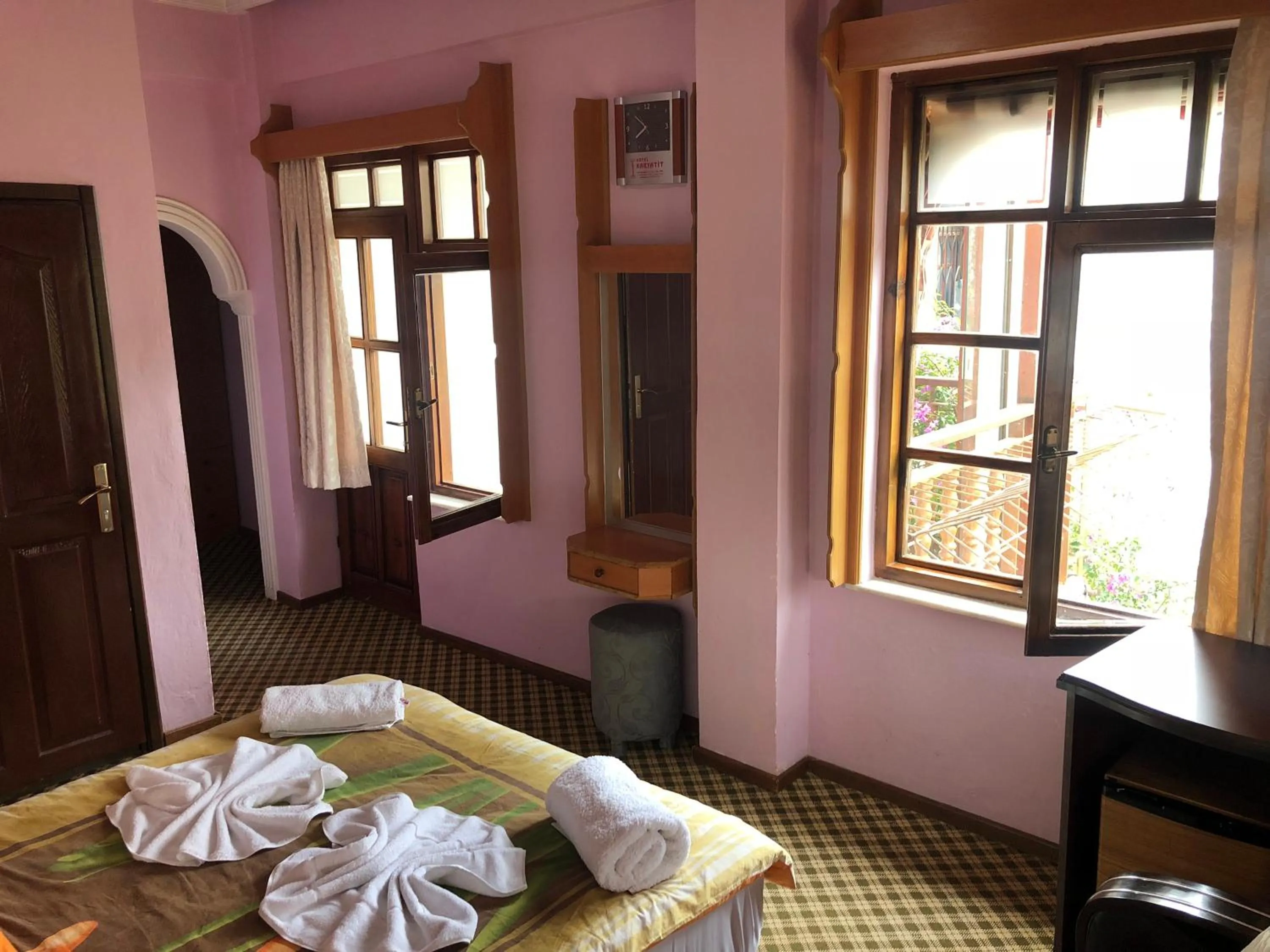 Bathroom in Hotel Karyatit Kaleici