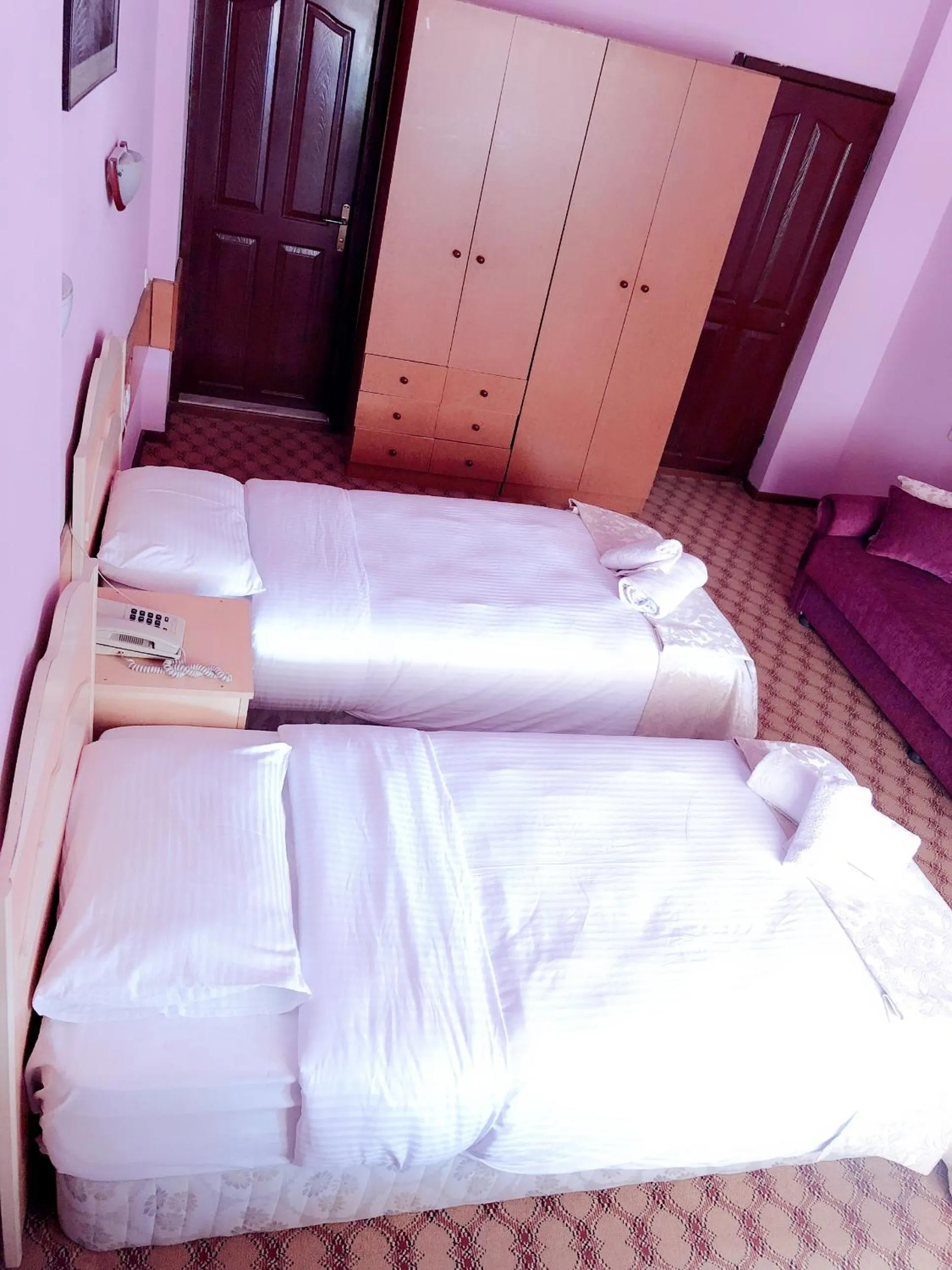 Shower in Hotel Karyatit Kaleici