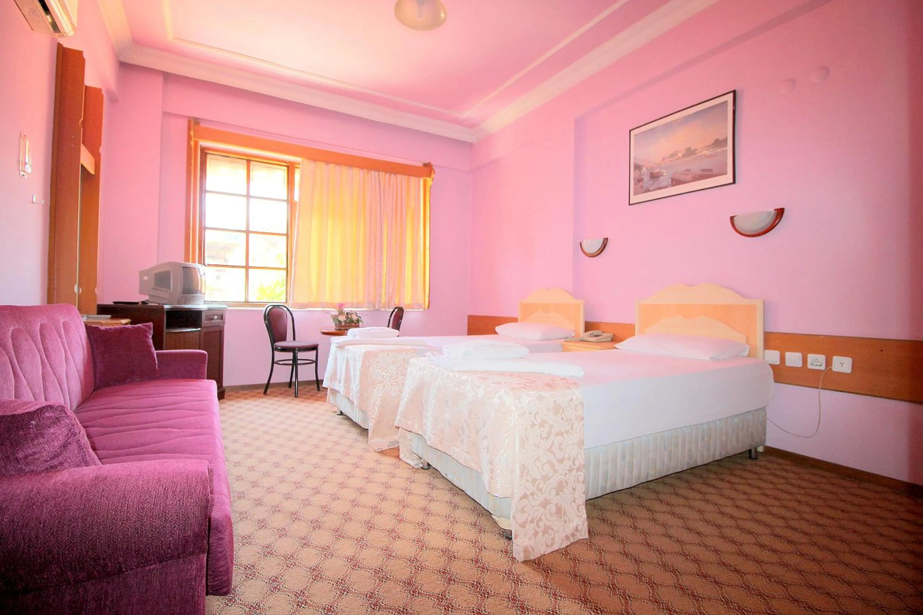 Bedroom in Hotel Karyatit Kaleici