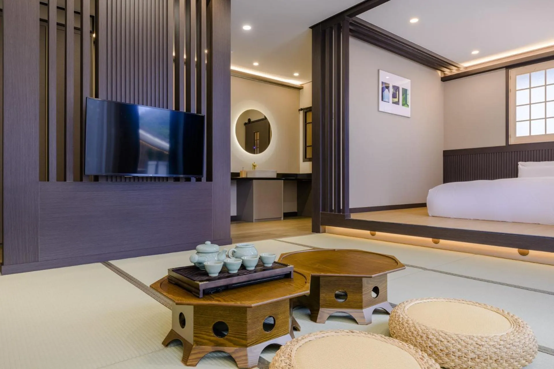 TV and multimedia, Bed in Hotel HaruSida