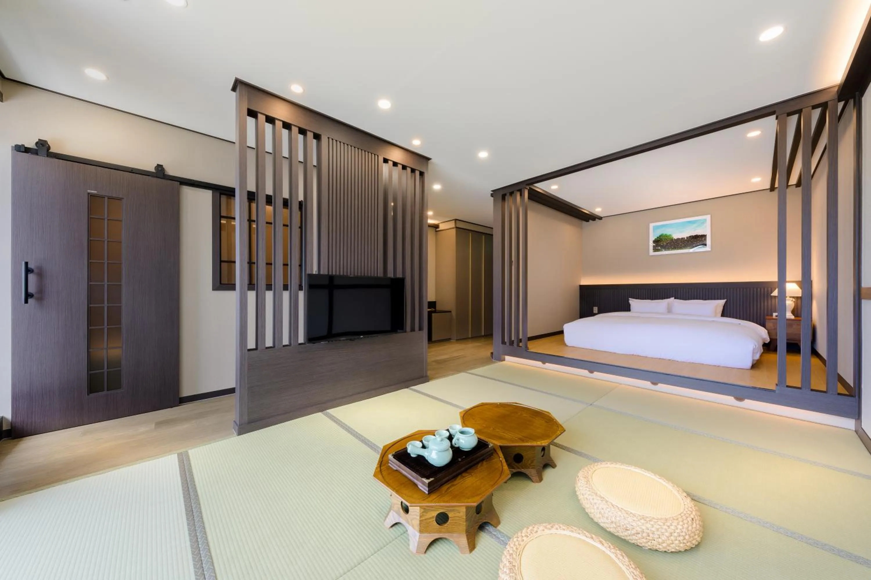 Living room, Bed in Hotel HaruSida