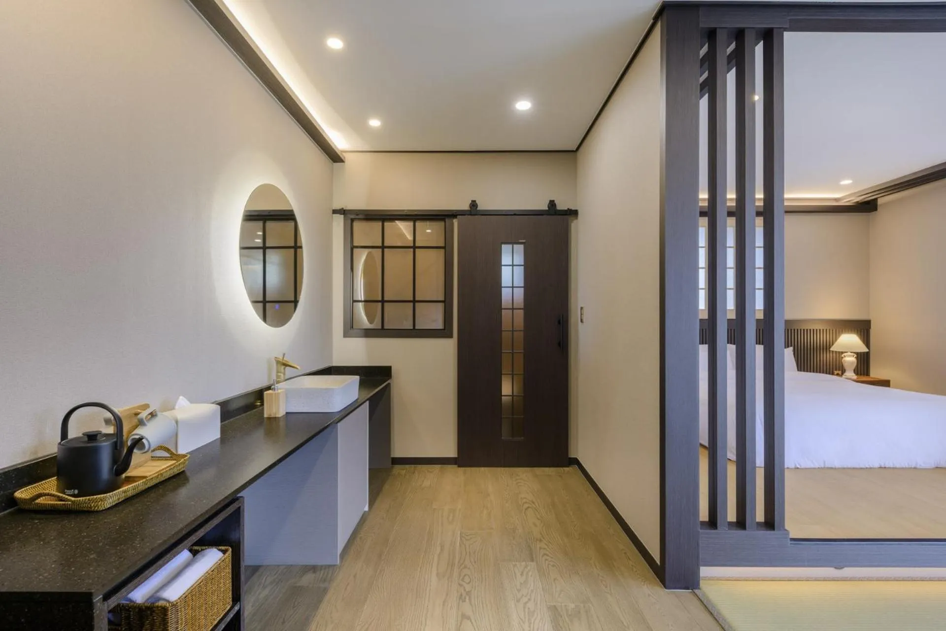 Toilet, Bed in Hotel HaruSida