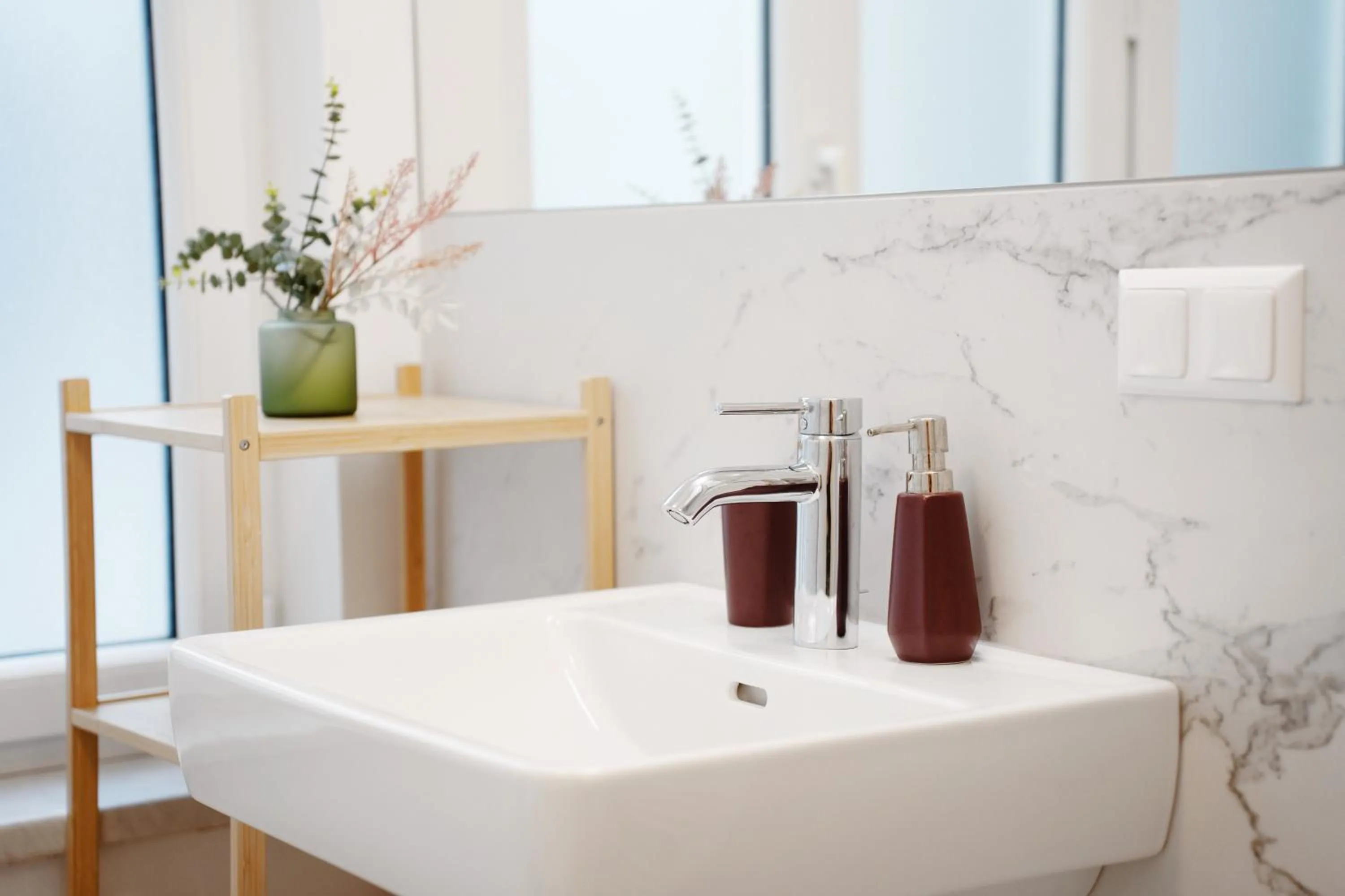 Bathroom in easy-flat Hauptplatz - City Center Apartments with a Kitchen