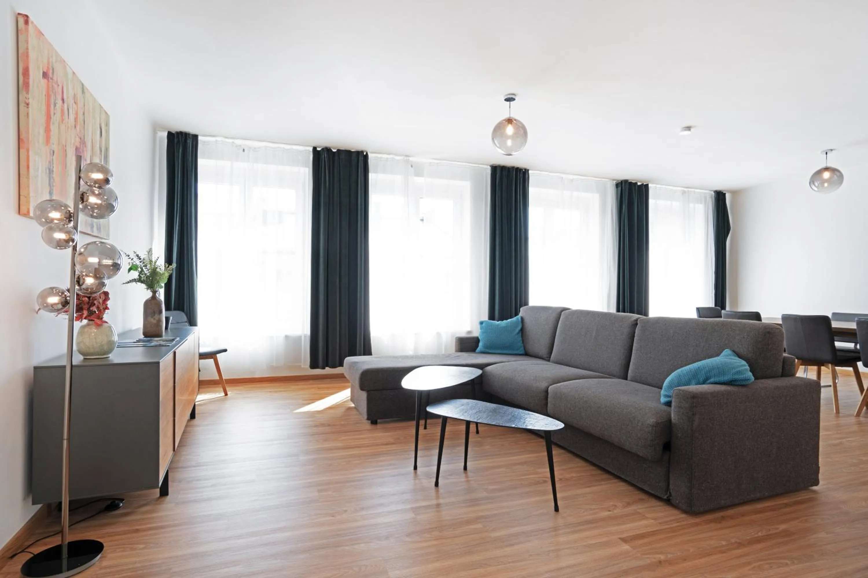 Living room in easy-flat Hauptplatz - City Center Apartments with a Kitchen