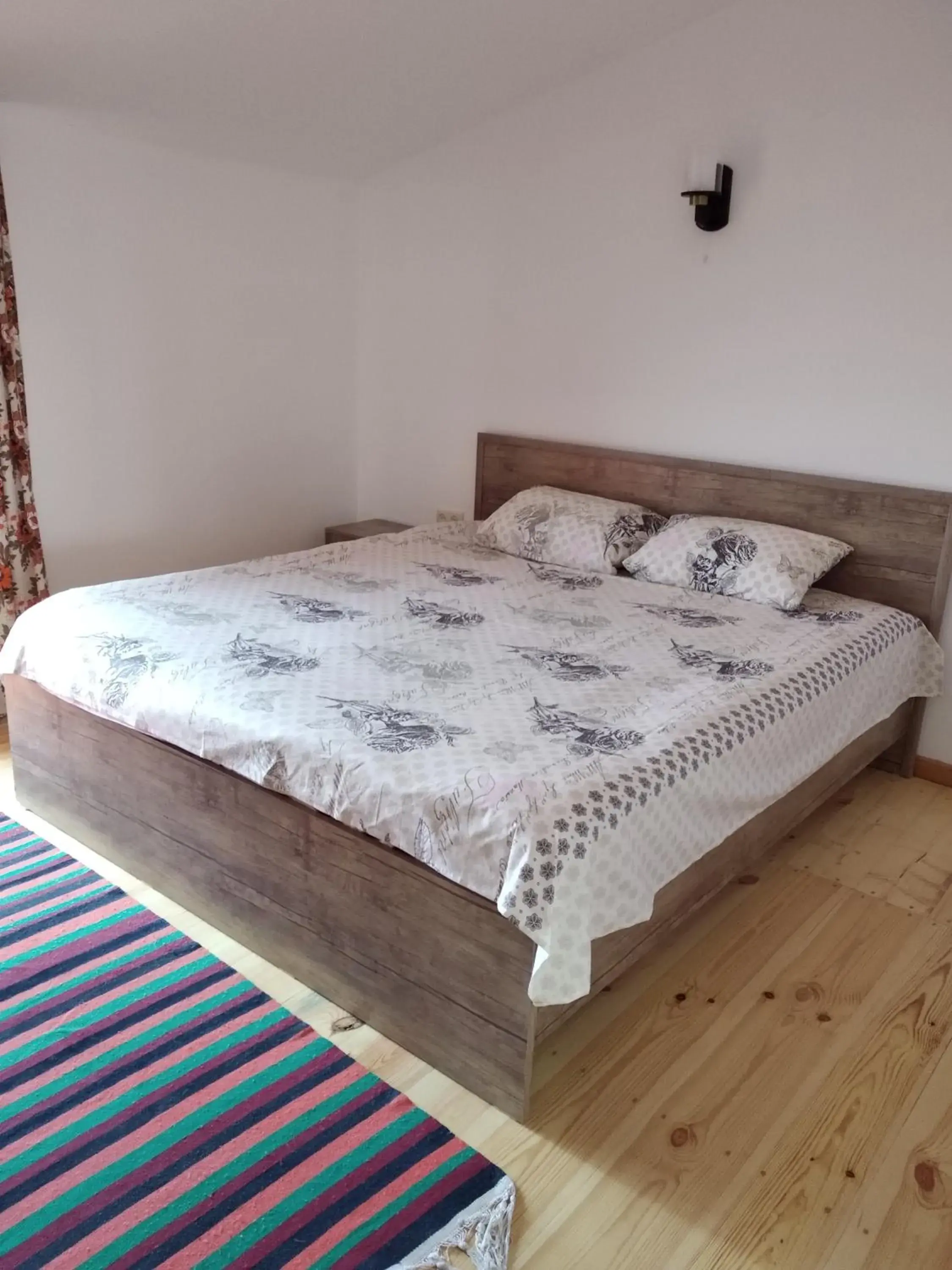 Classic Double Room in Artson B&B Vagharshapat Classic Double Room in Artson B&B Vagharshapat