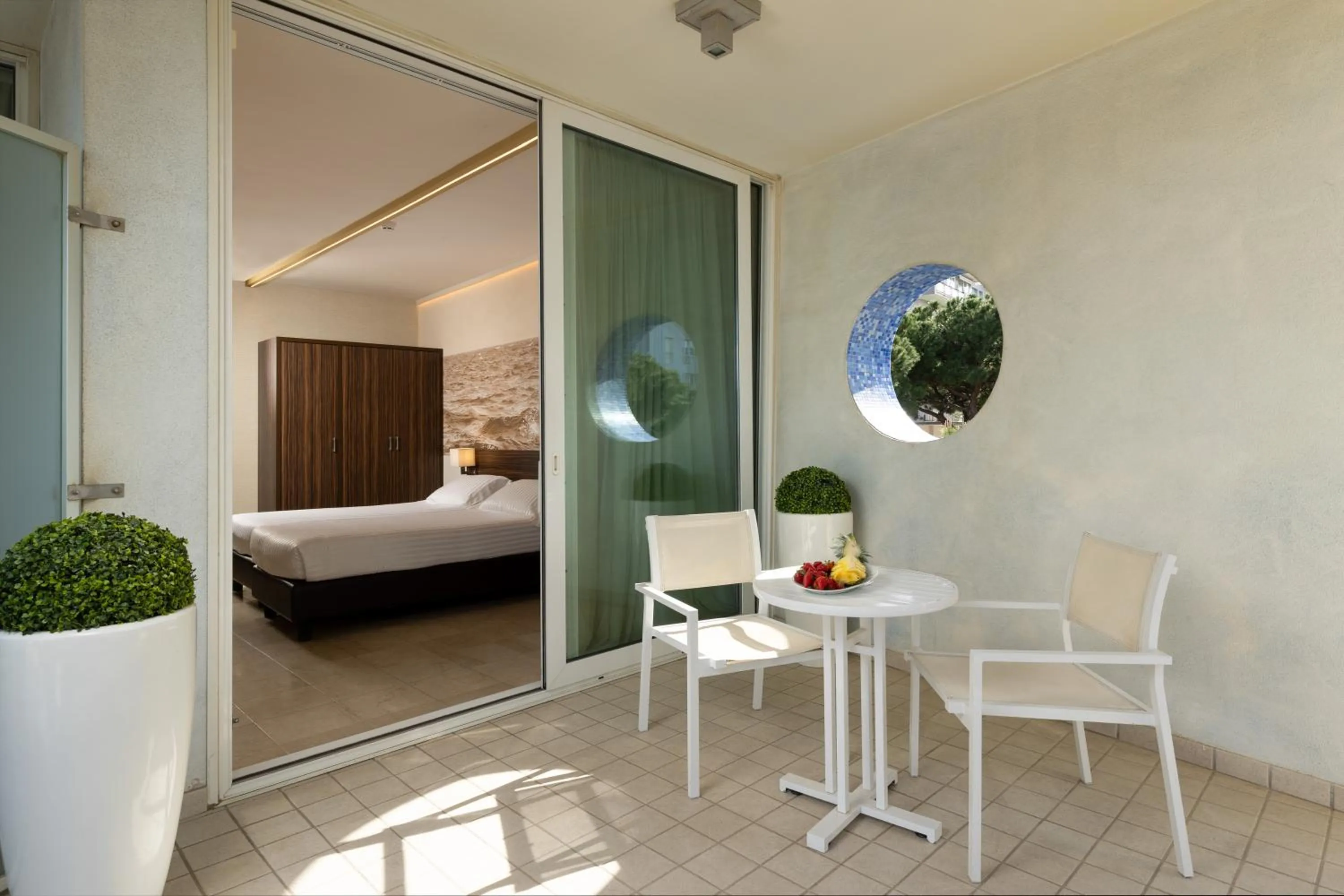 Bedroom, Bed in Mercure Rimini Lungomare