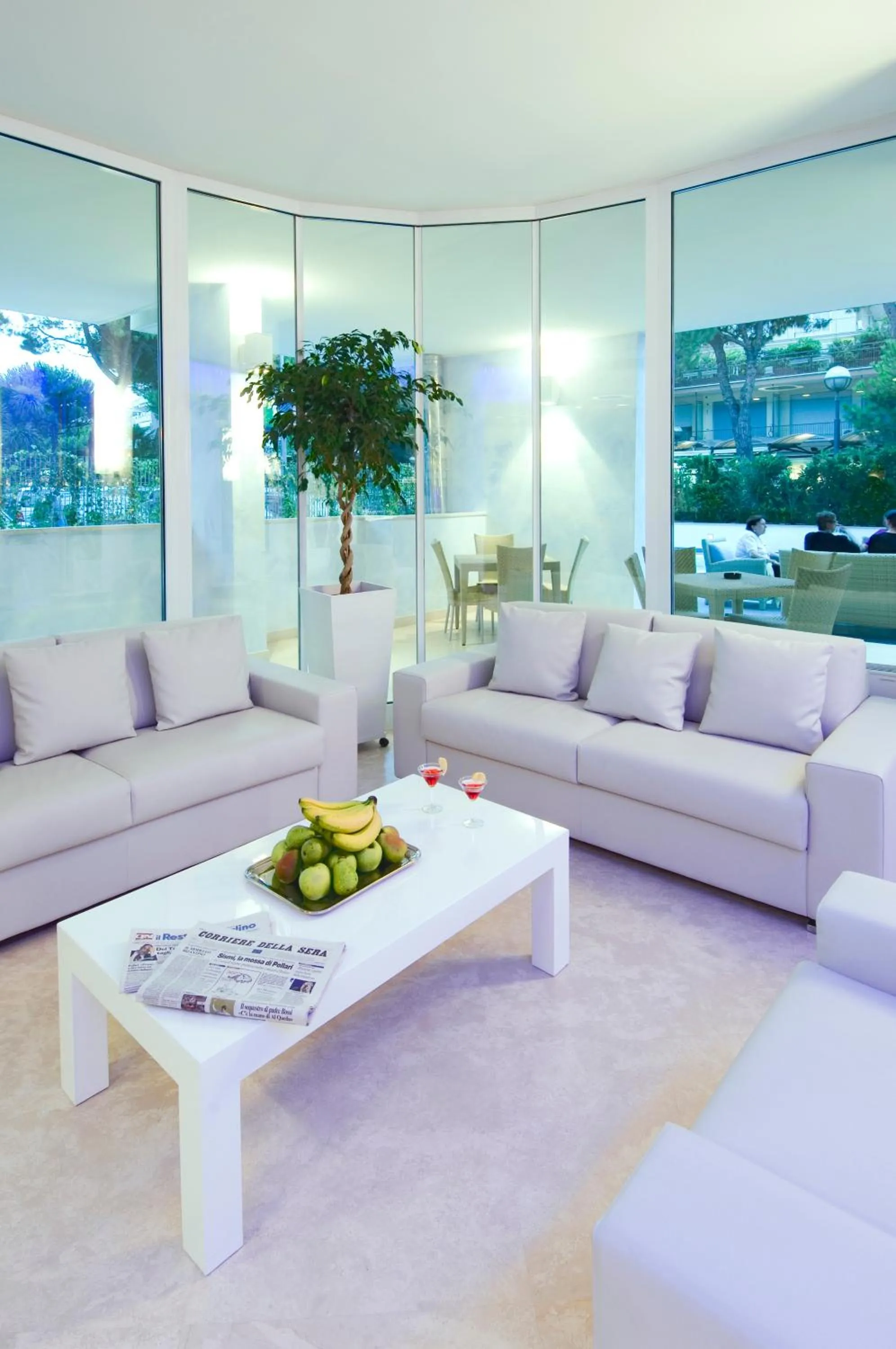 Lounge or bar in Mercure Rimini Lungomare