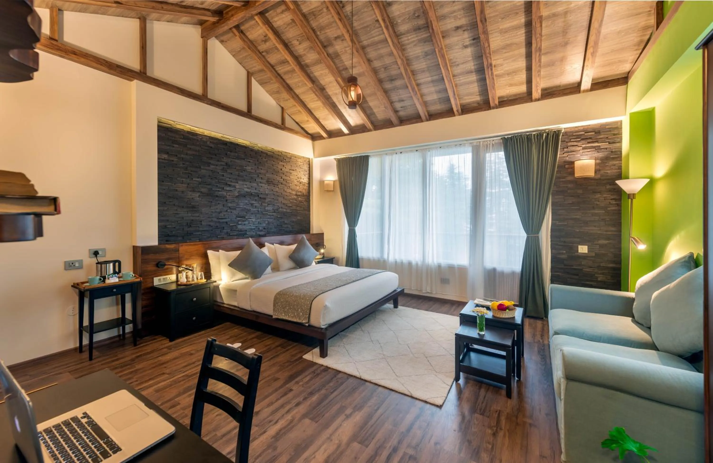 Bed in Hotel Eagles Nest