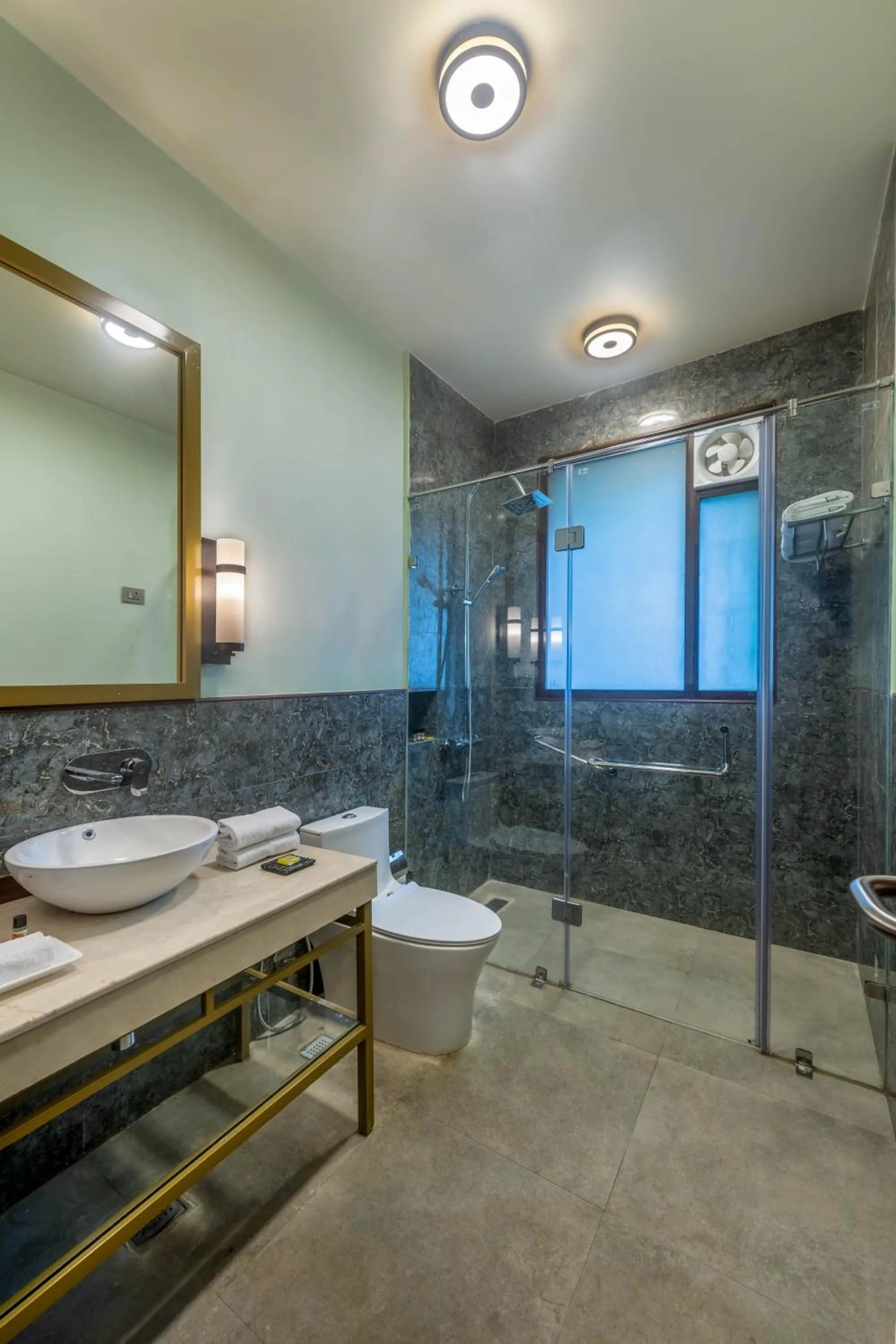 Bathroom in Hotel Eagles Nest