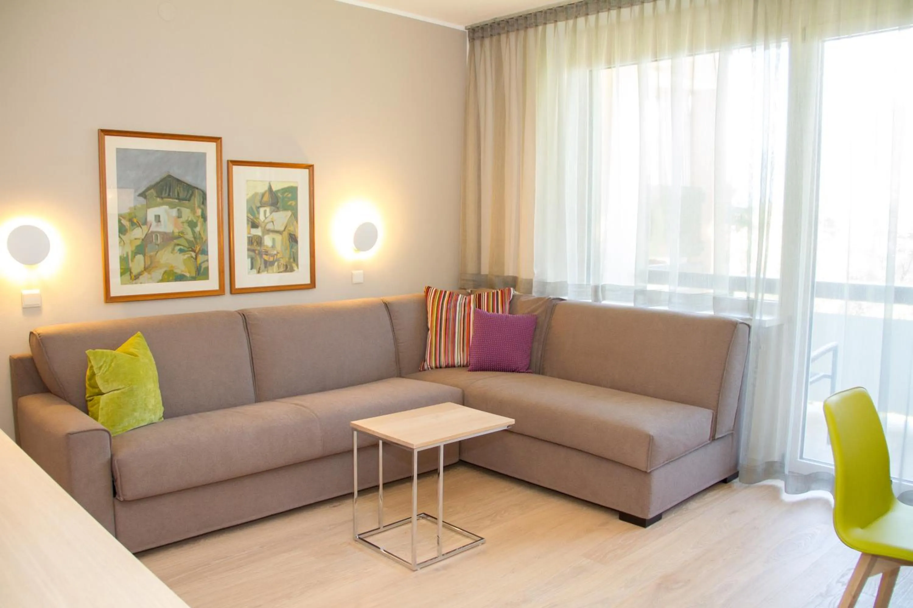 Living room in Hotel Gartenresidence Zea Curtis