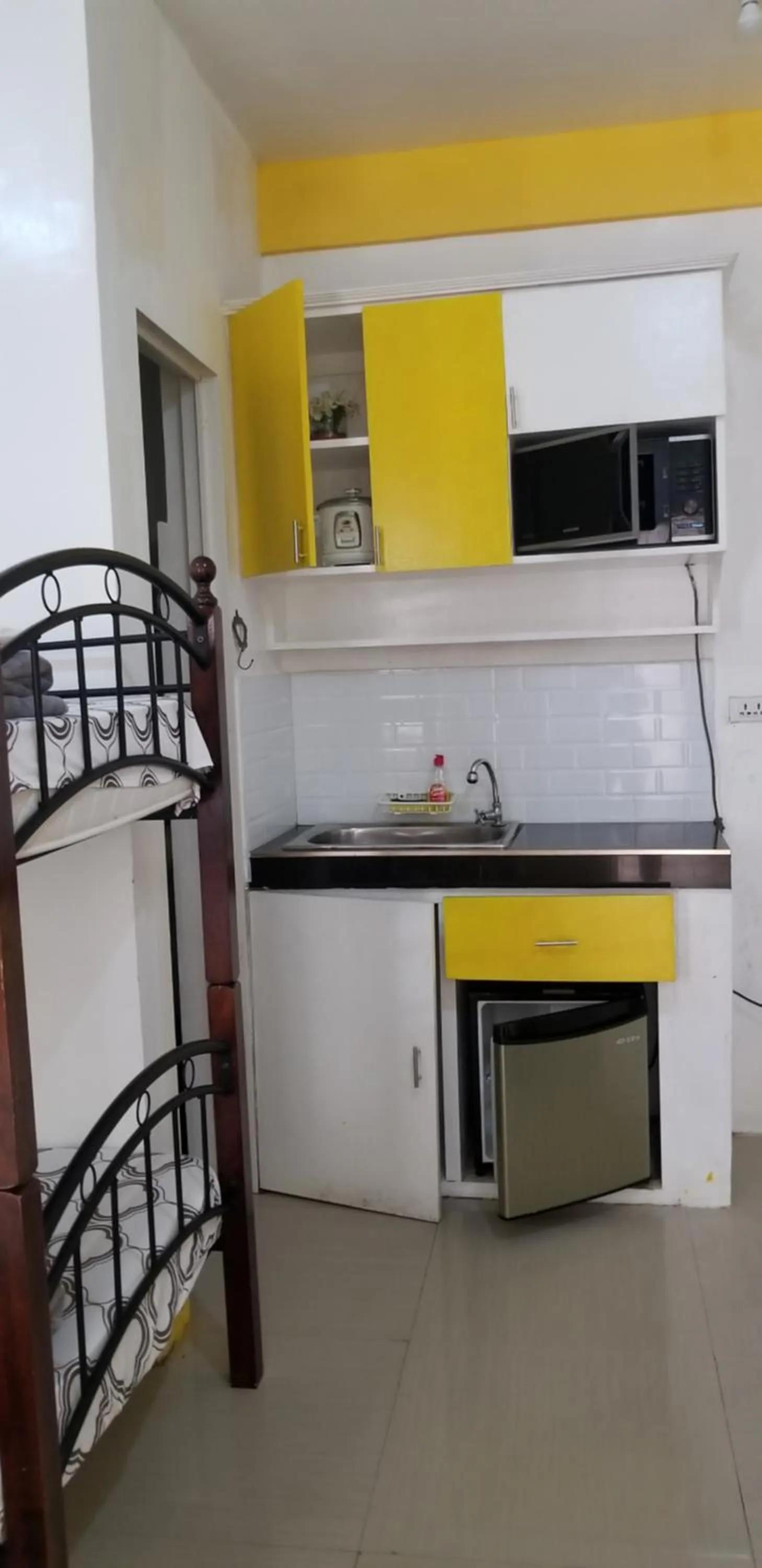 Kitchen or kitchenette in Innsite Room Rentals