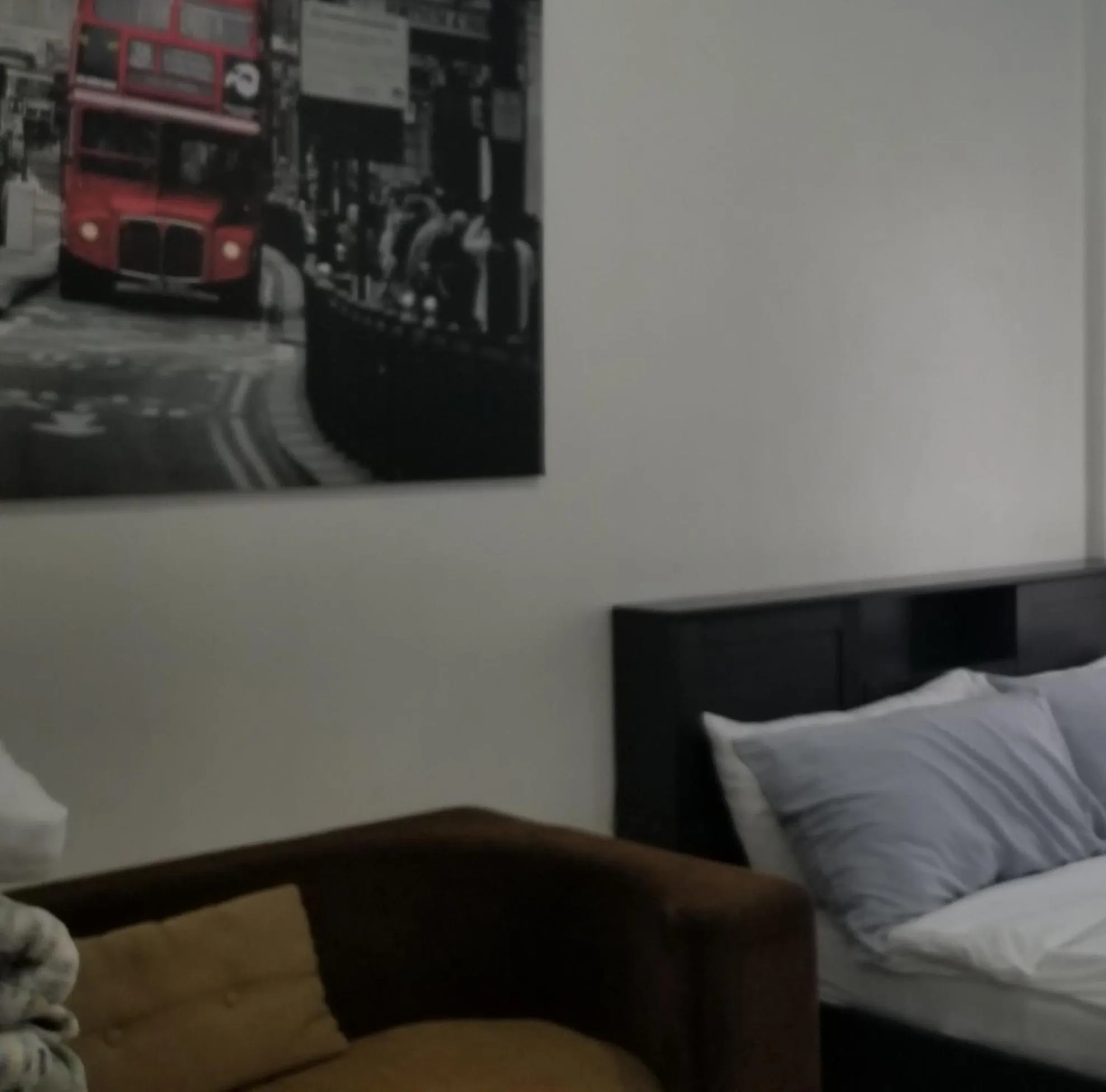 Bed in Innsite Room Rentals