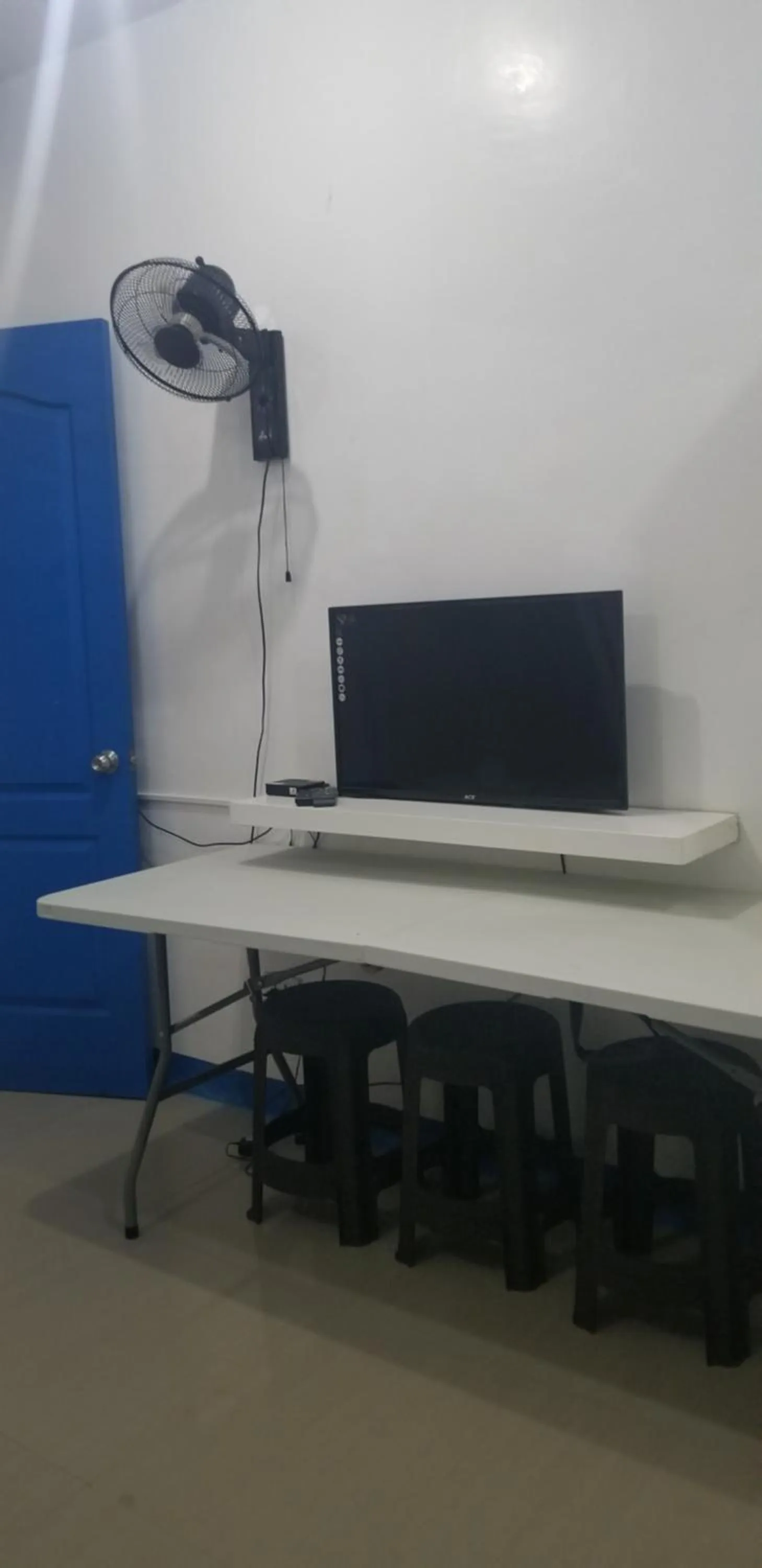 Living room in Innsite Room Rentals