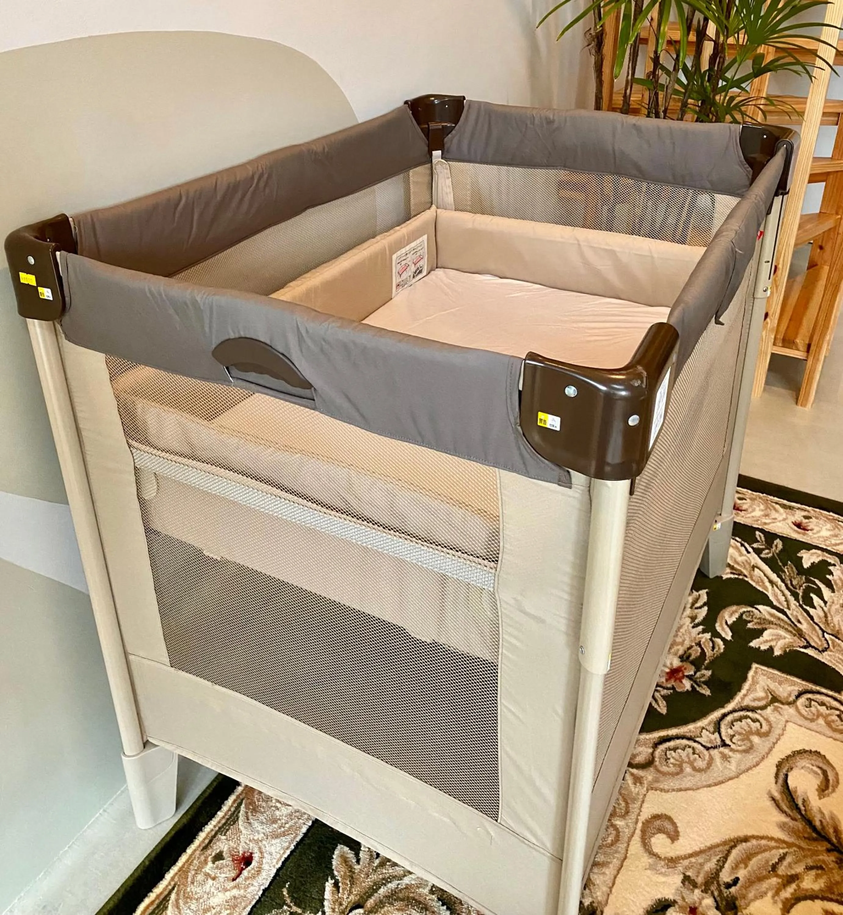 cot, Bed in Hotel Little Swiss House