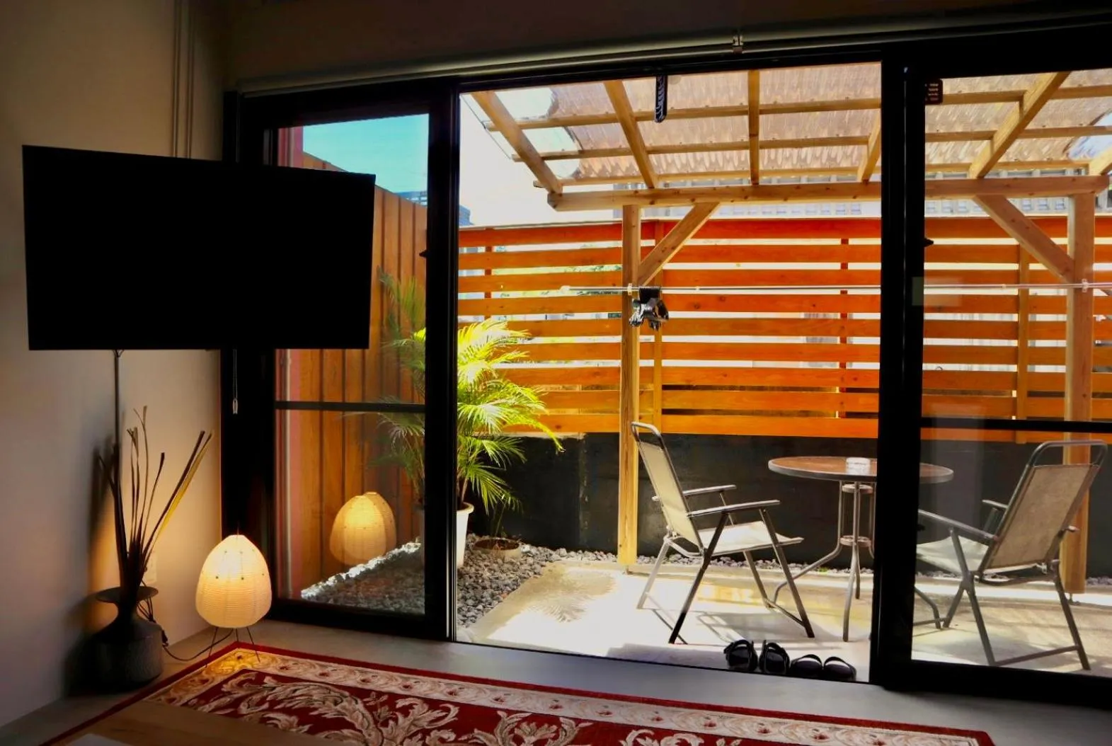 TV and multimedia in Hotel Little Swiss House