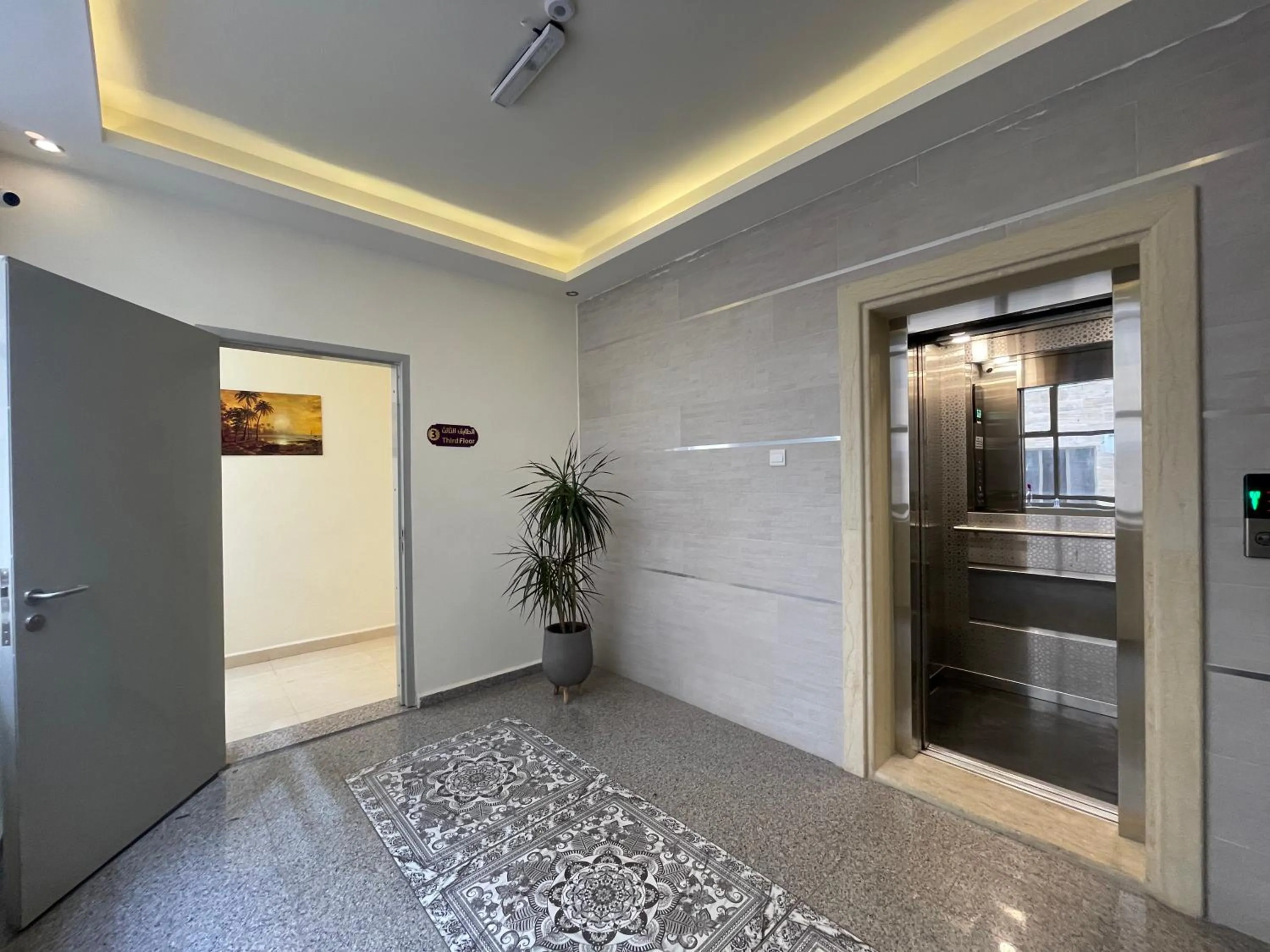 elevator in Aster Hotel Aqaba