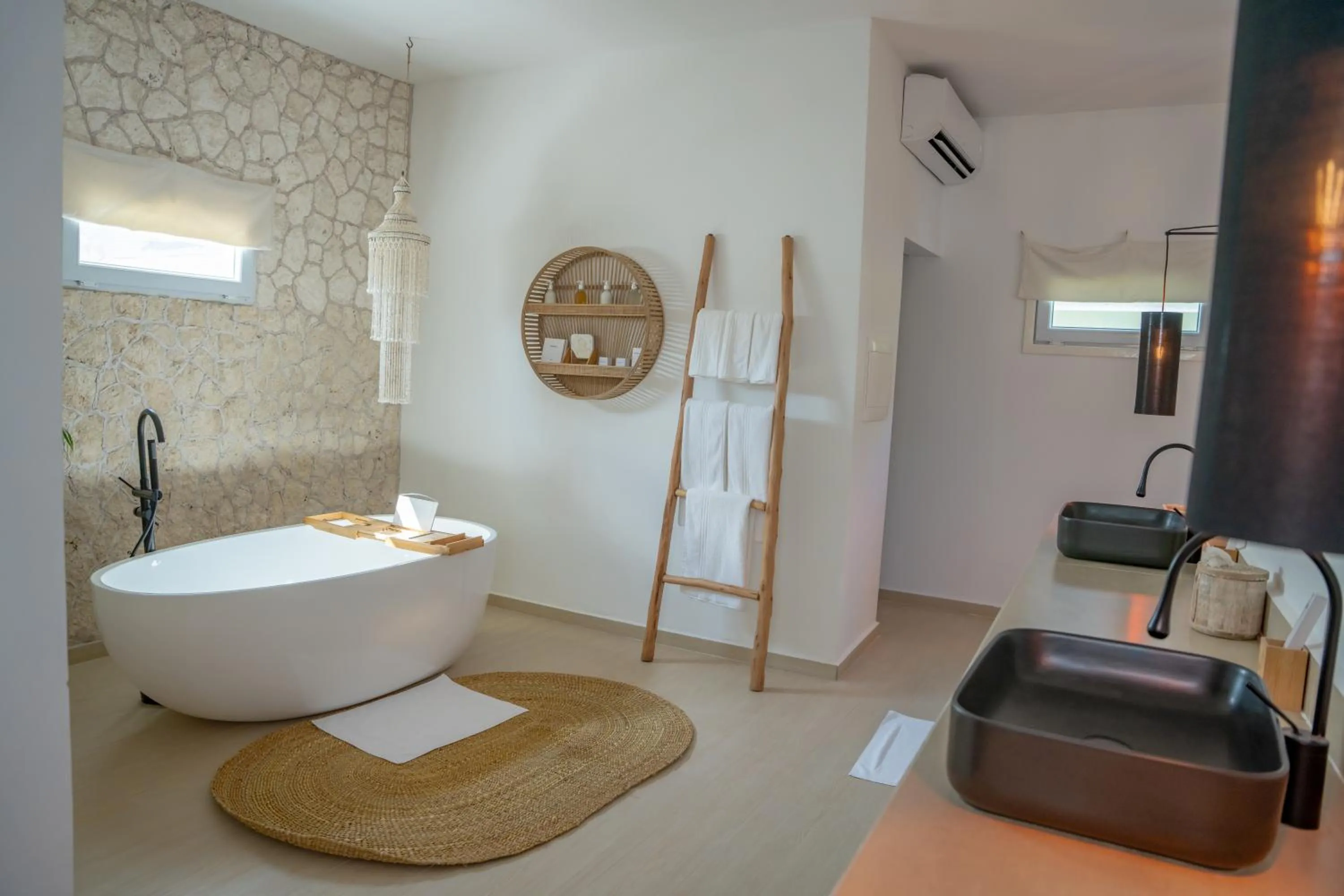 Bath in Alma Boutique Hotel