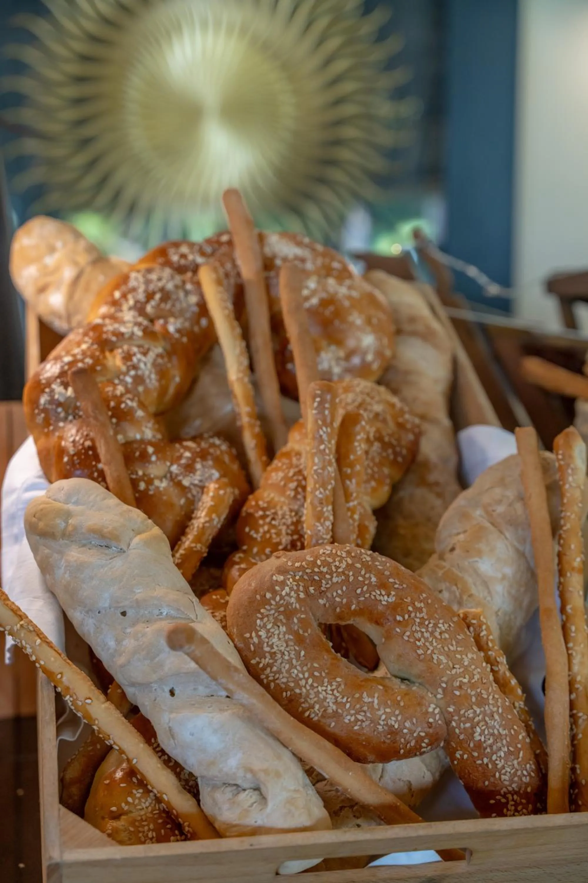 Restaurant/places to eat in Alma Boutique Hotel