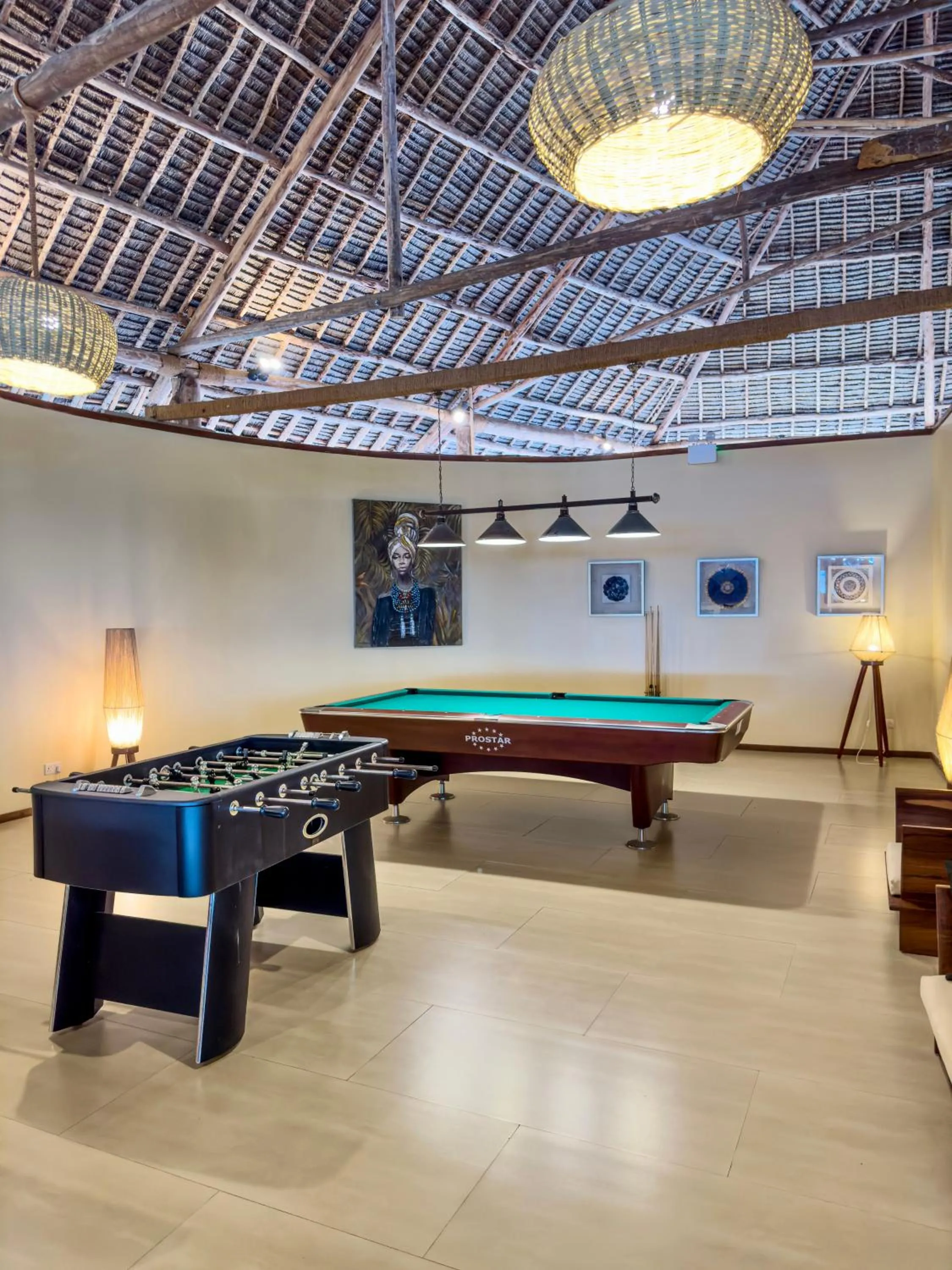 Billiard in Alma Boutique Hotel
