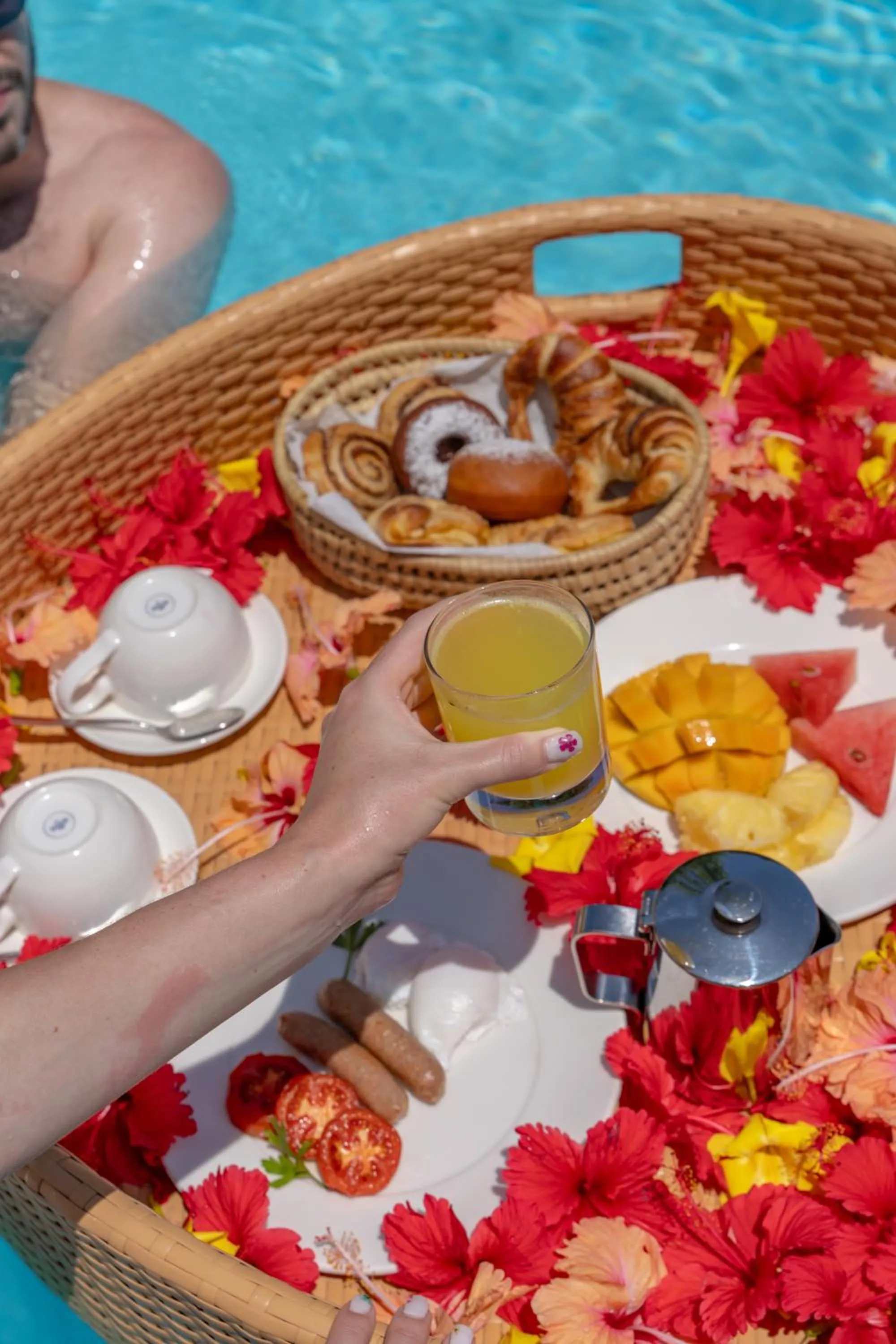 People in Alma Boutique Hotel