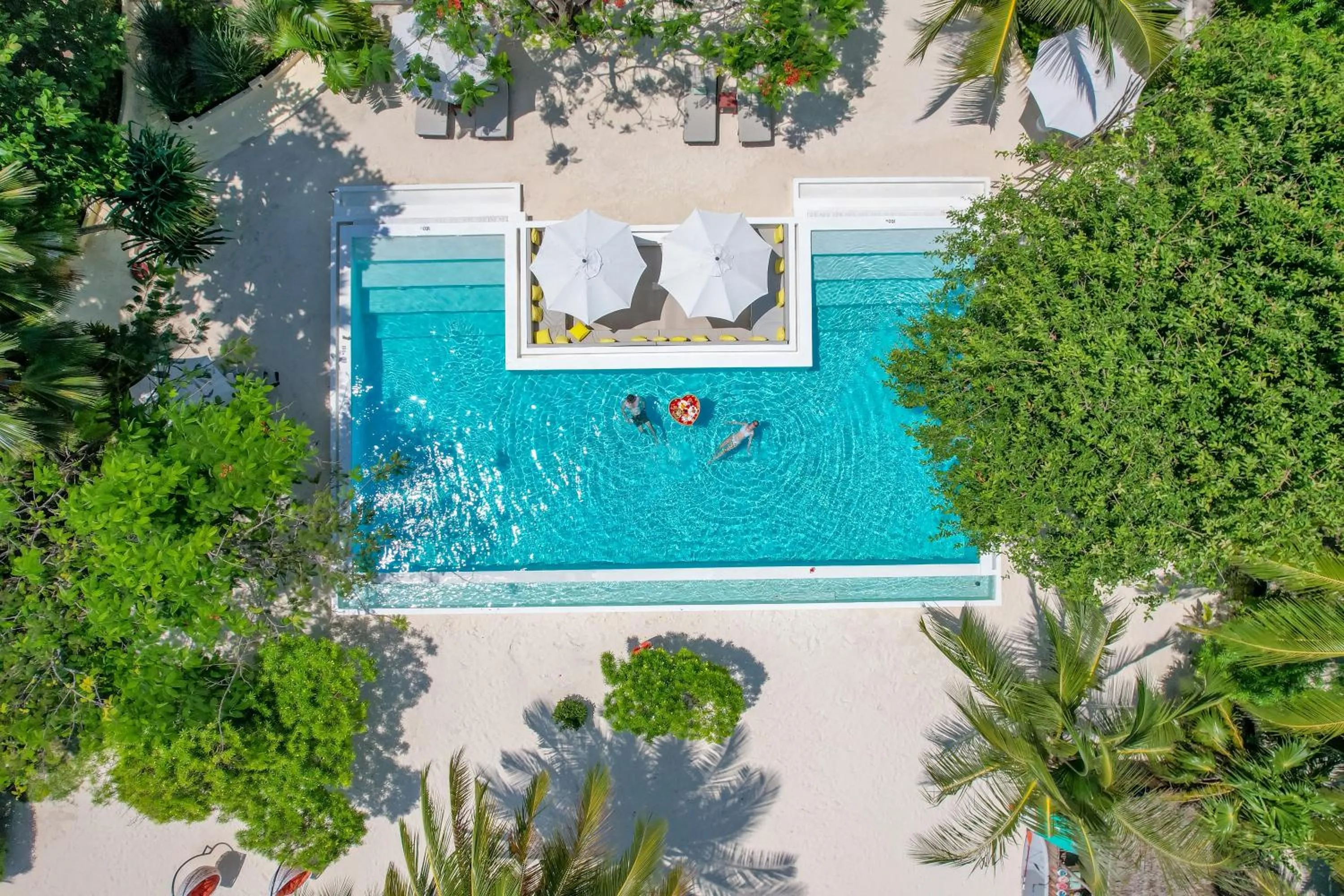 Swimming pool in Alma Boutique Hotel