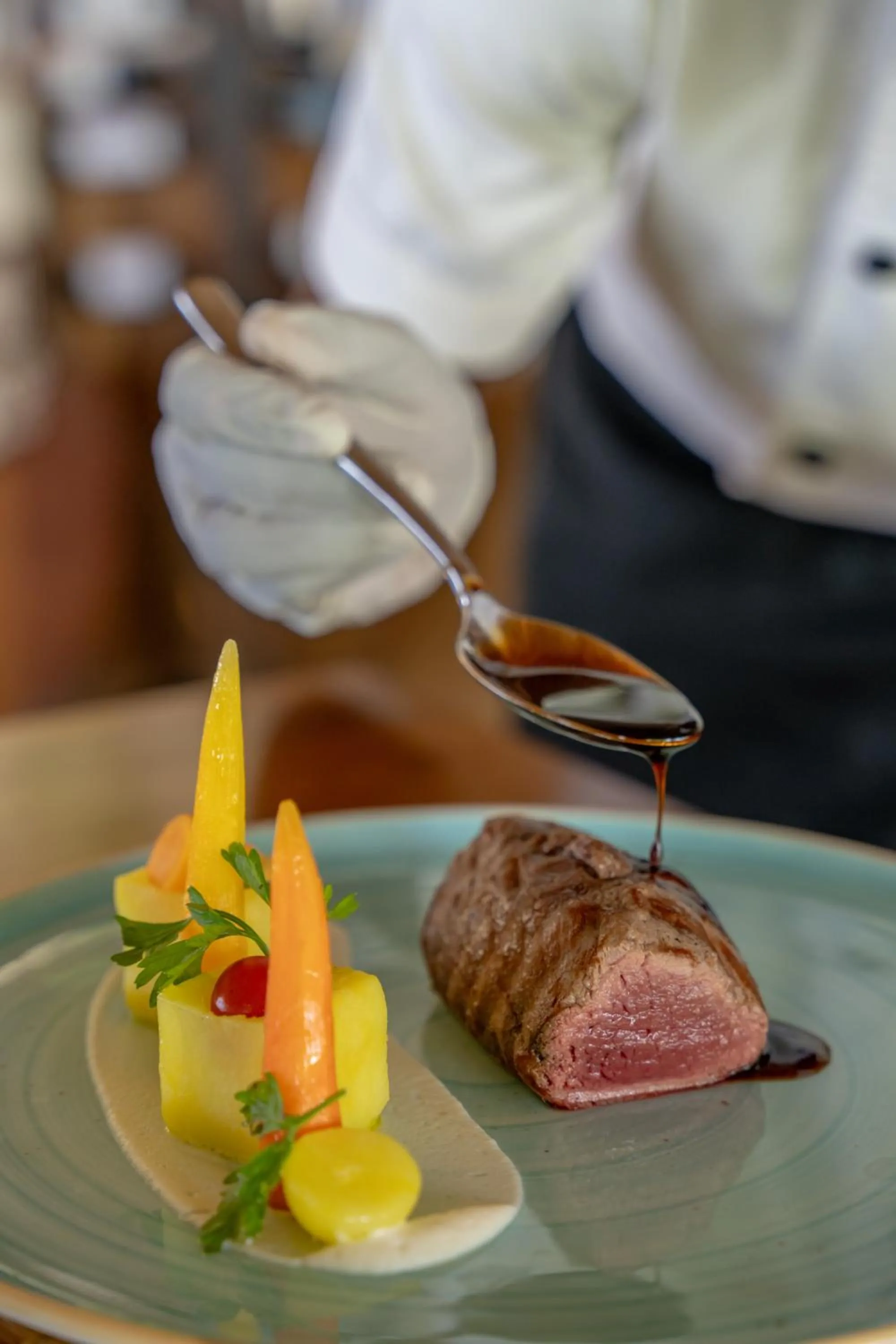 Restaurant/places to eat in Alma Boutique Hotel