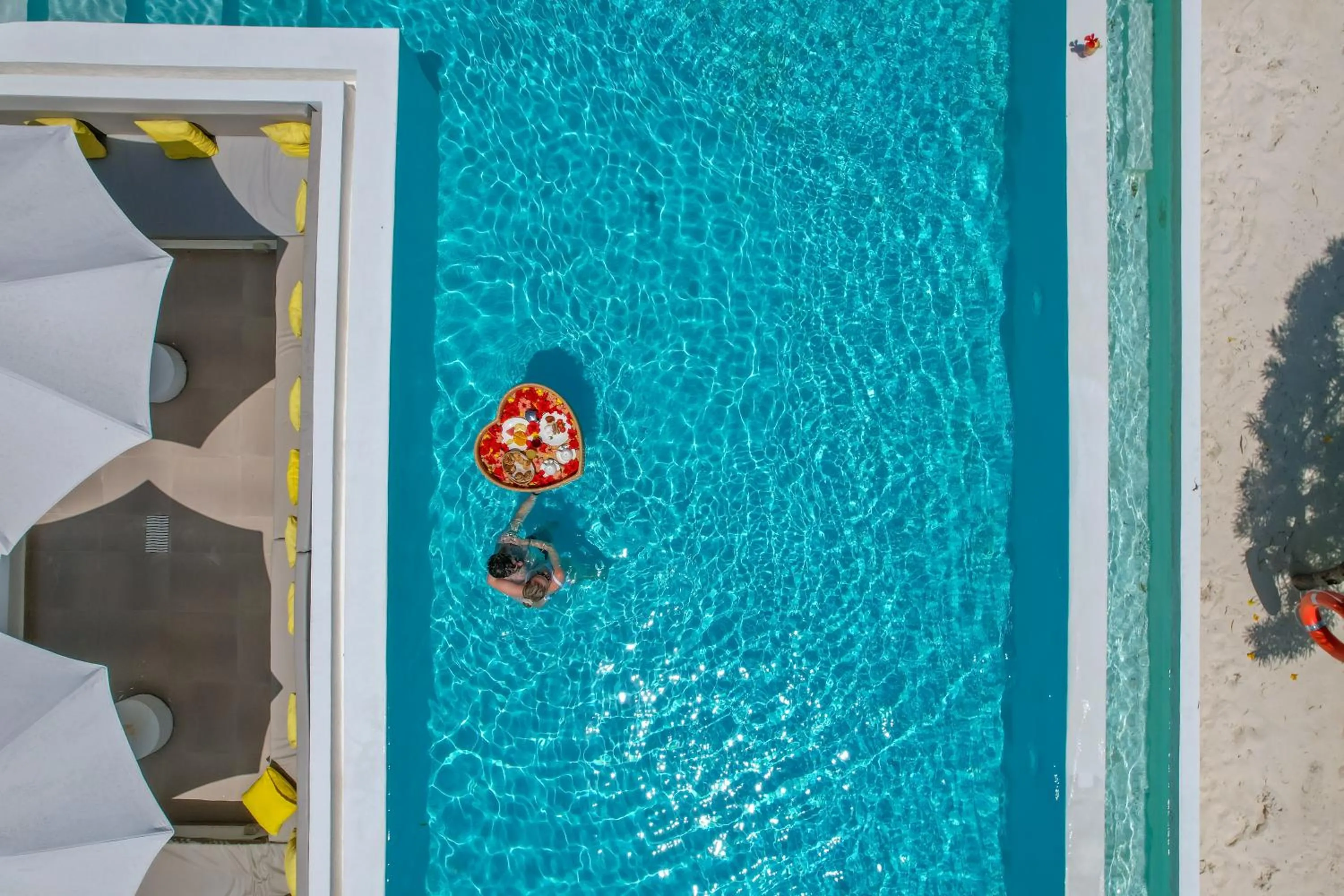 Pool view in Alma Boutique Hotel