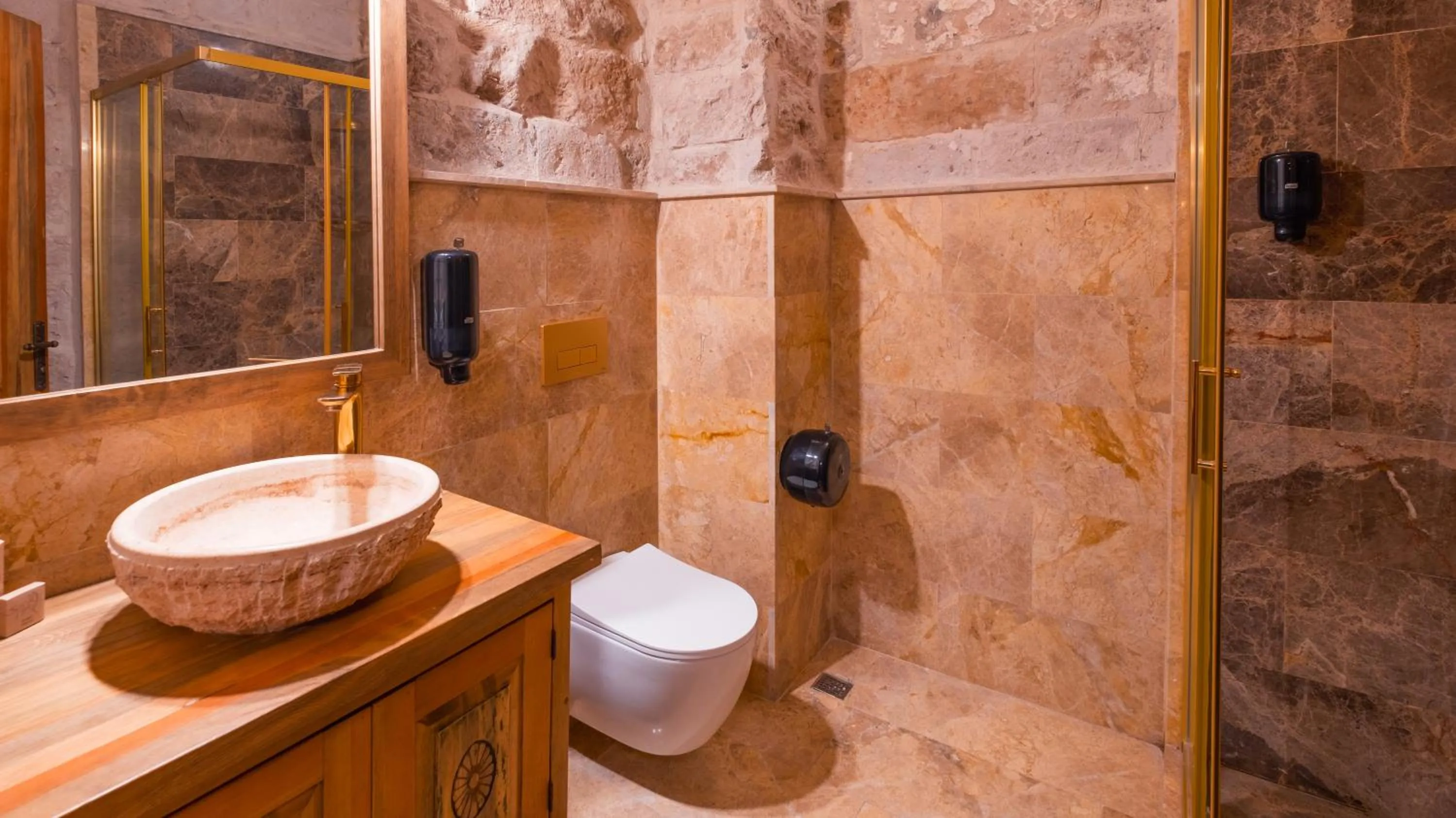 Shower in La Fairy Cappadocia