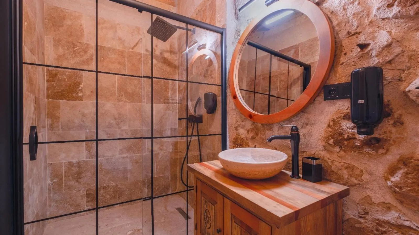 Shower in La Fairy Cappadocia