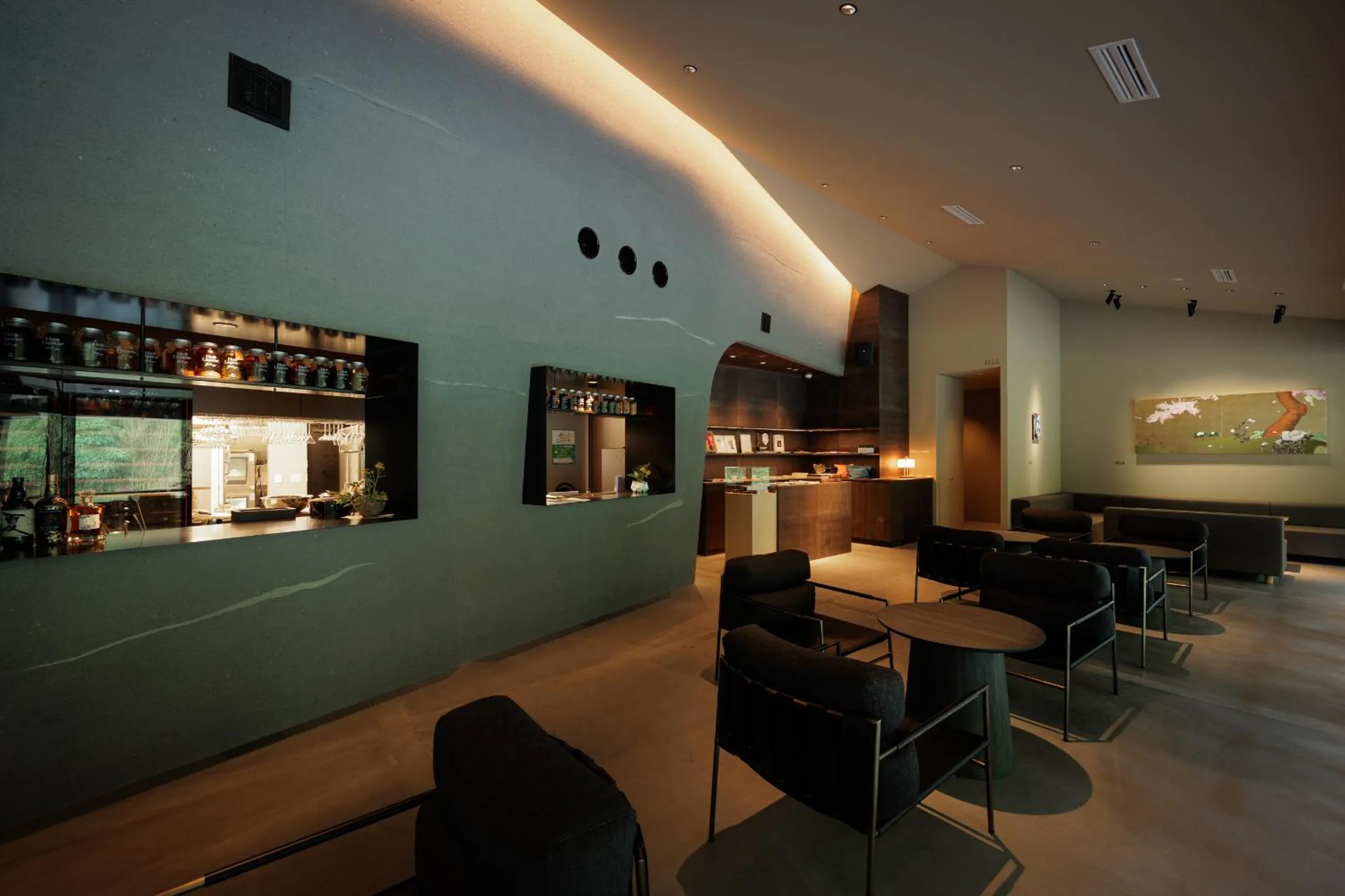 Lounge or bar in Naoshima Ryokan Roka