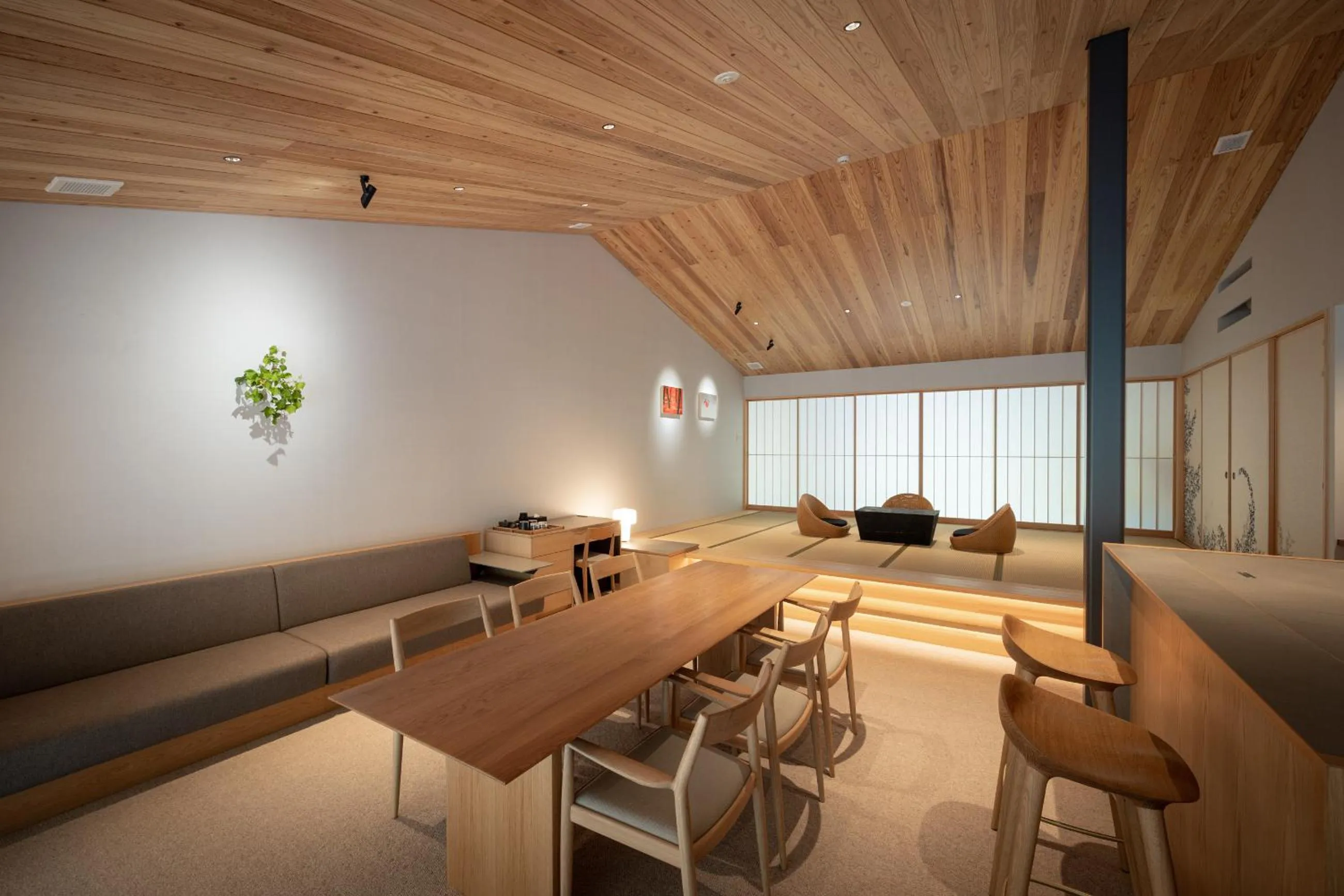 Guests in Naoshima Ryokan Roka