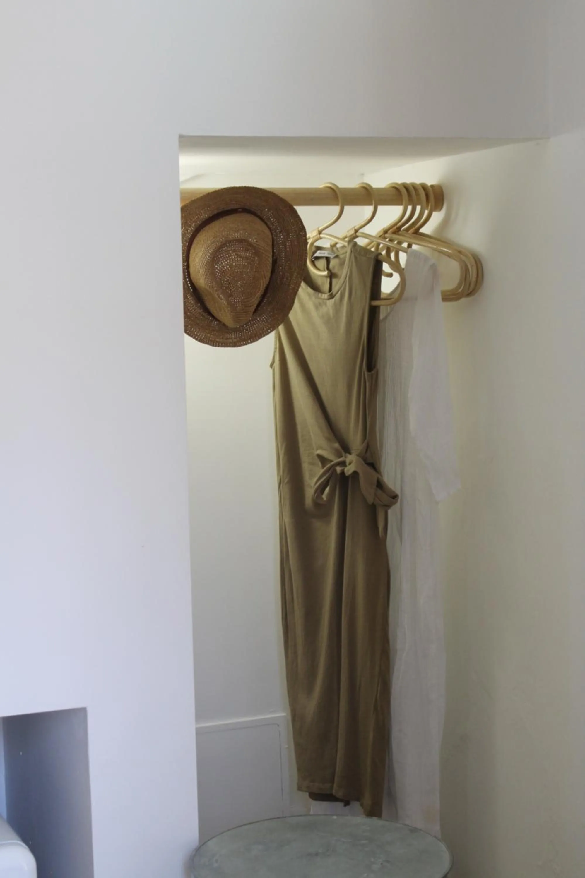 wardrobe in Clori Gaeta
