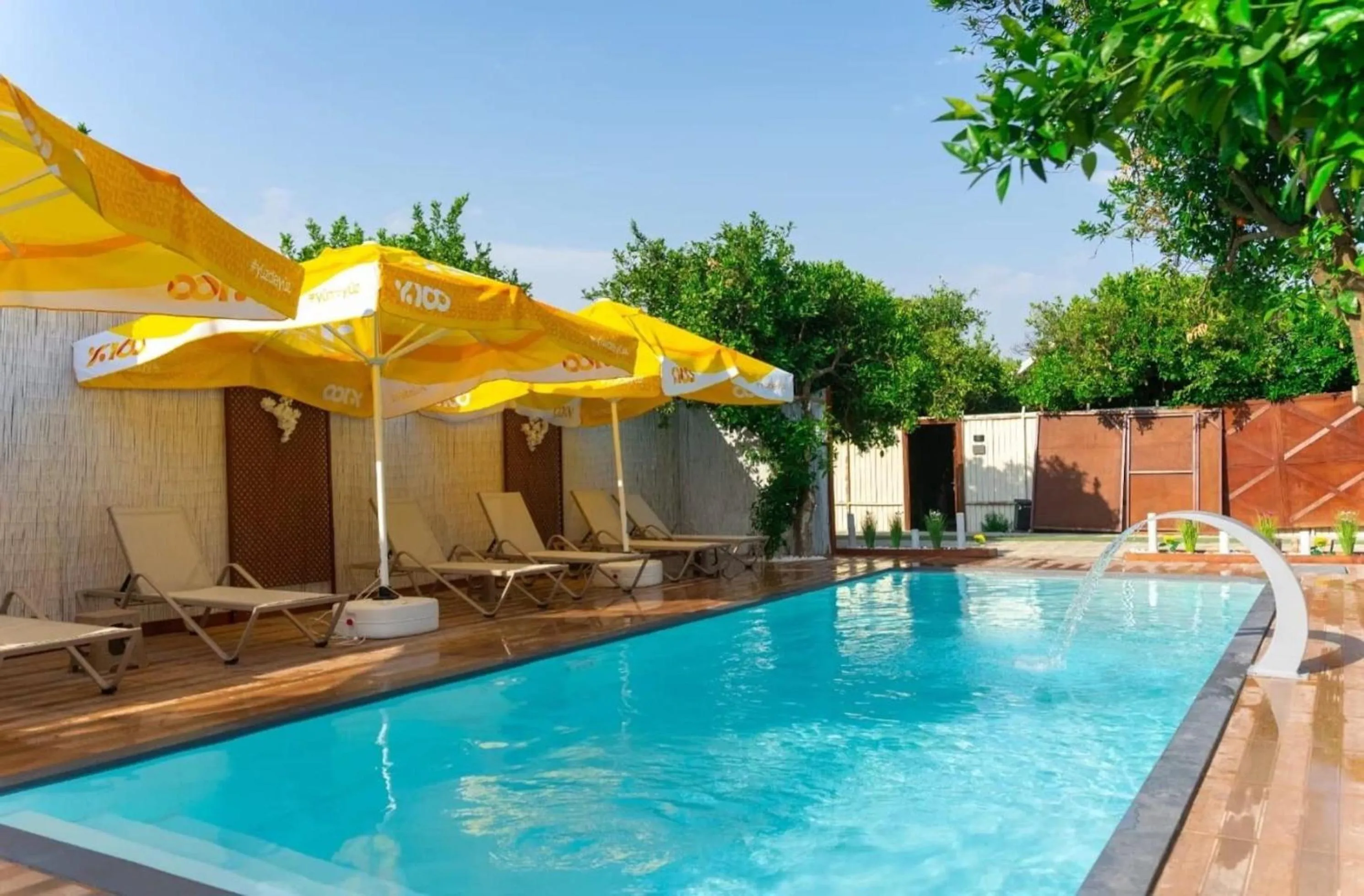 Pool view in Collesium Garden