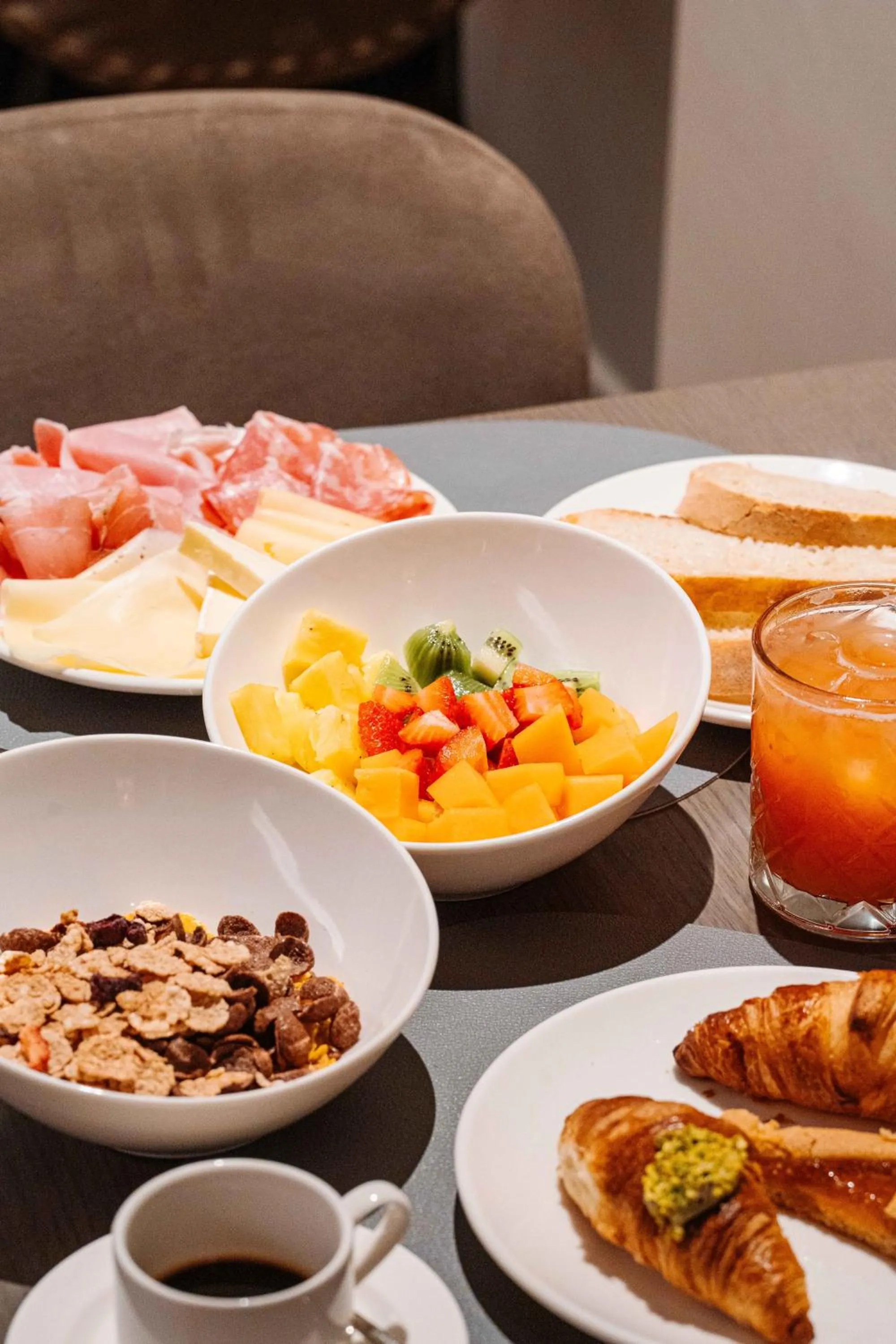 Breakfast in Living Hotel Milano