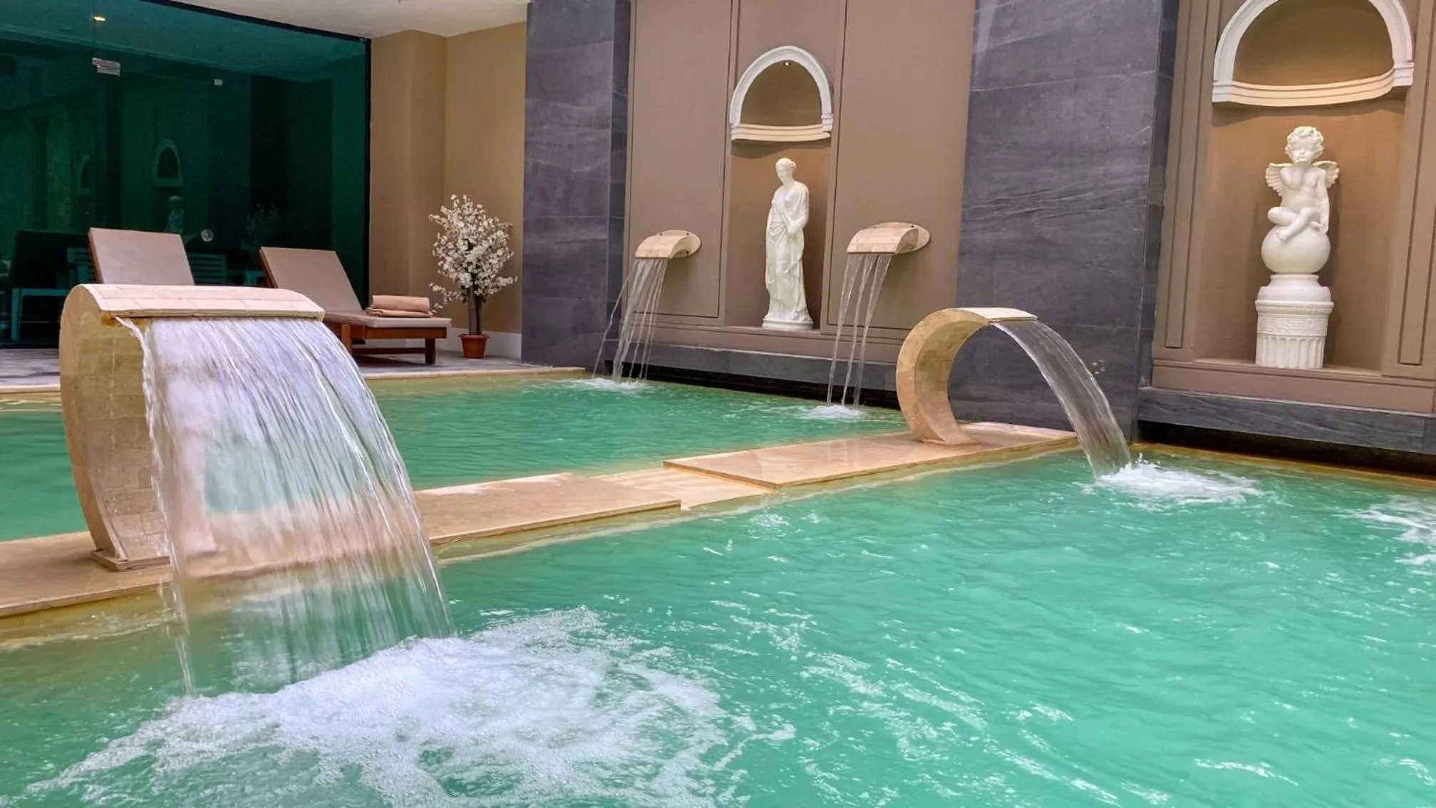 Seven For Life Thermal Hotel