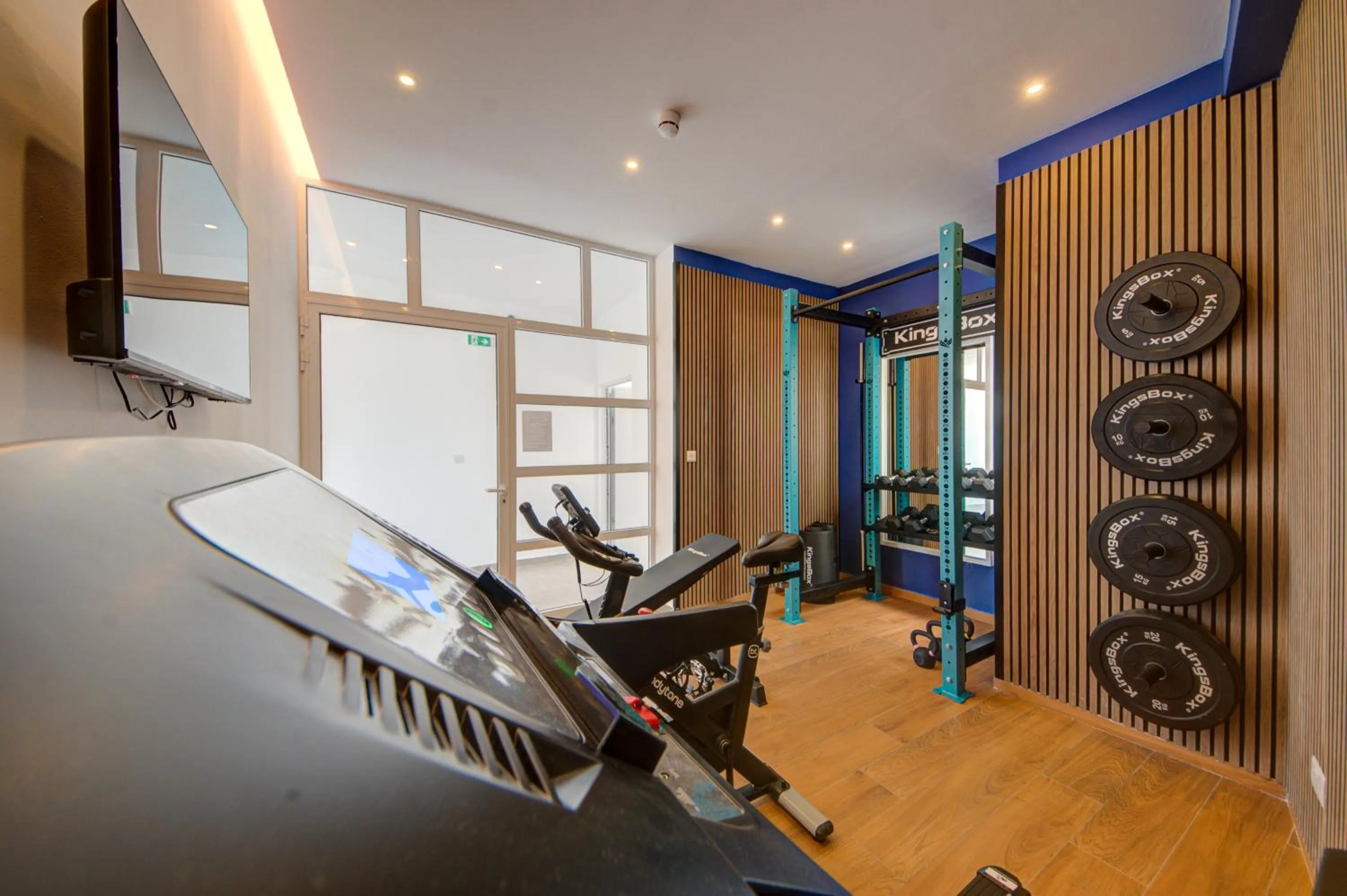 TV and multimedia in Marina Suites & apartments - Self catering - by Tritoni hotels