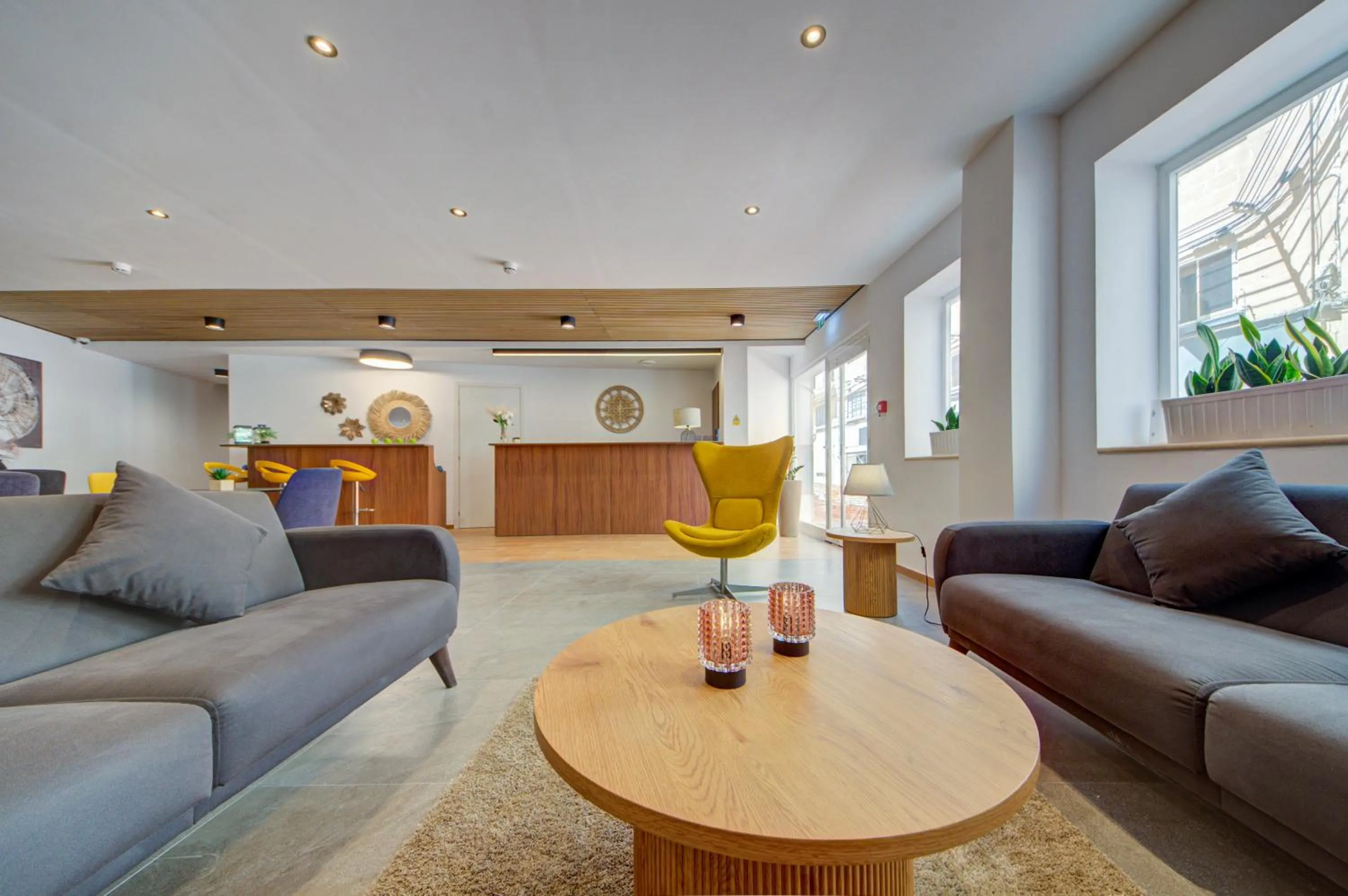 Communal lounge/ TV room in Marina Suites & apartments - Self catering - by Tritoni hotels