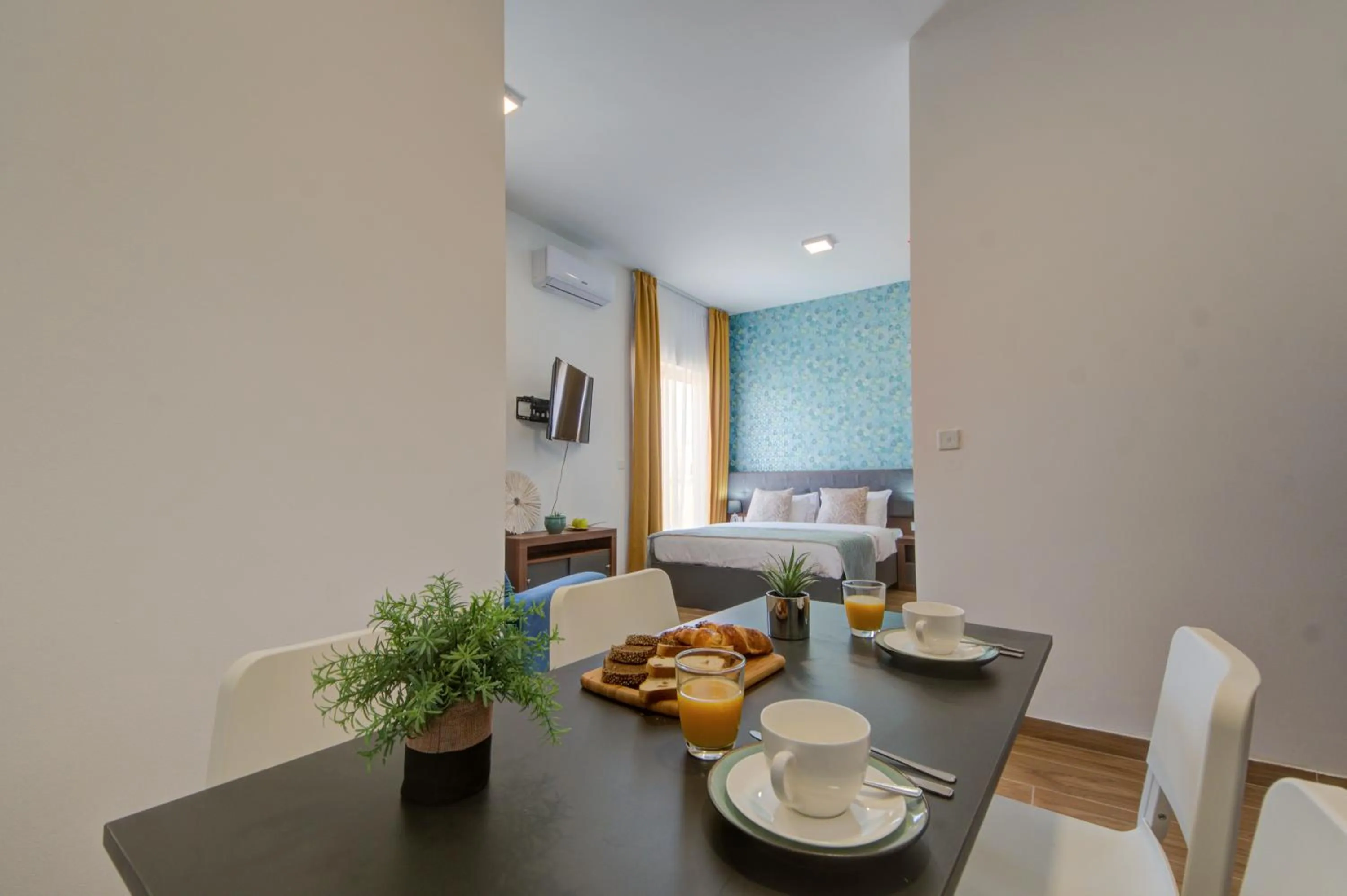 Bed in Marina Suites & apartments - Self catering - by Tritoni hotels