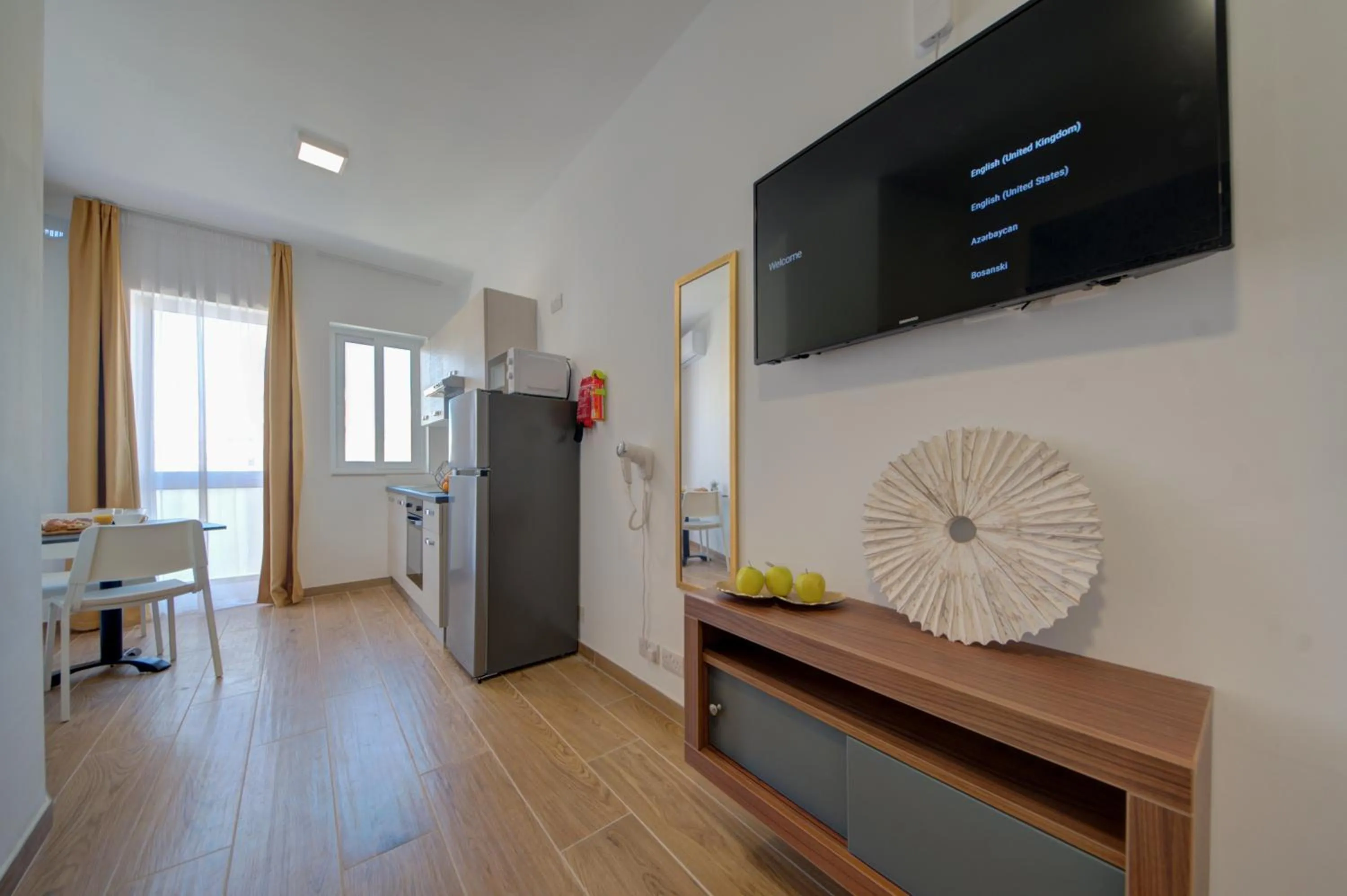 TV and multimedia in Marina Suites & apartments - Self catering - by Tritoni hotels
