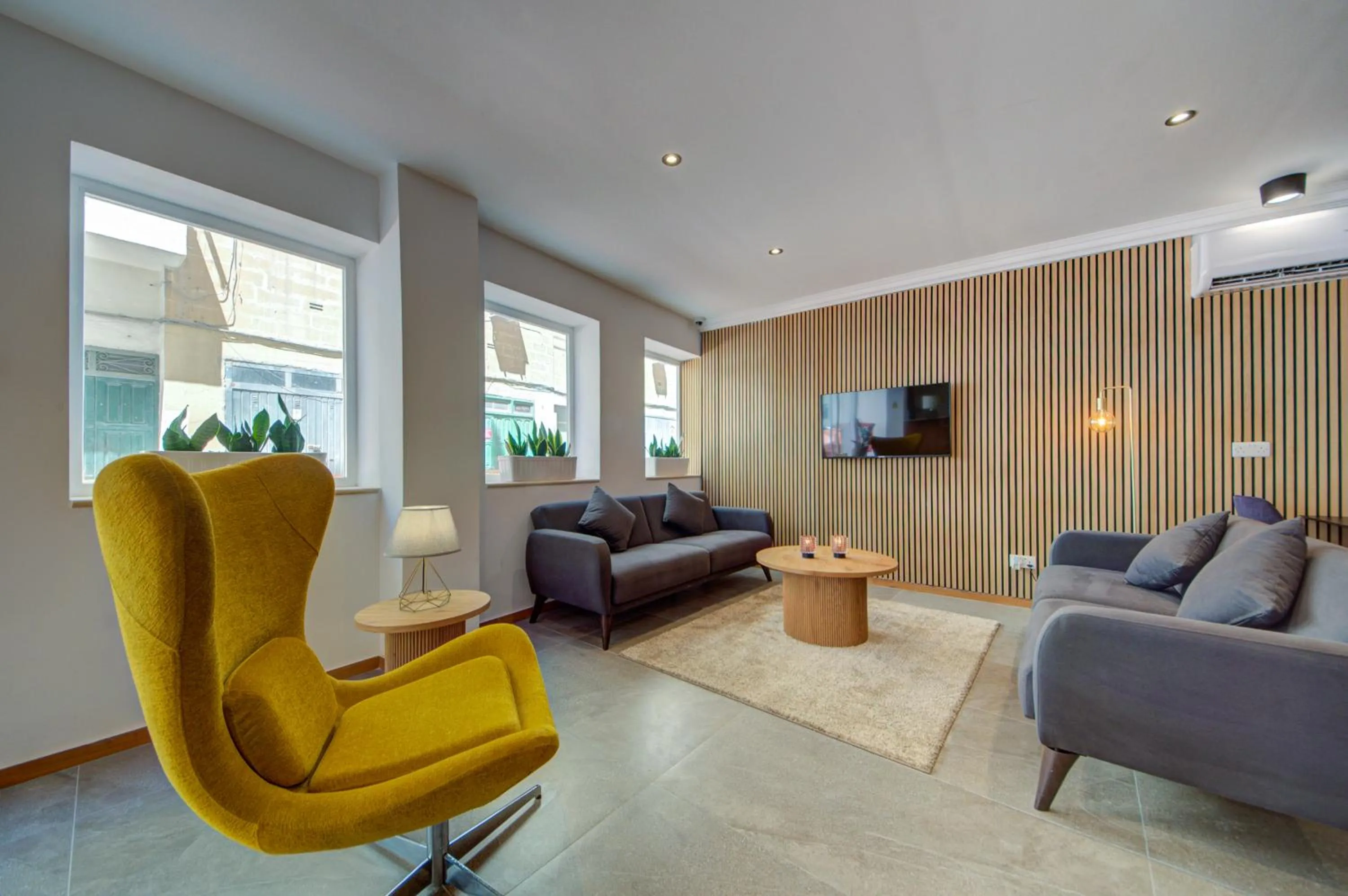 TV and multimedia in Marina Suites & apartments - Self catering - by Tritoni hotels