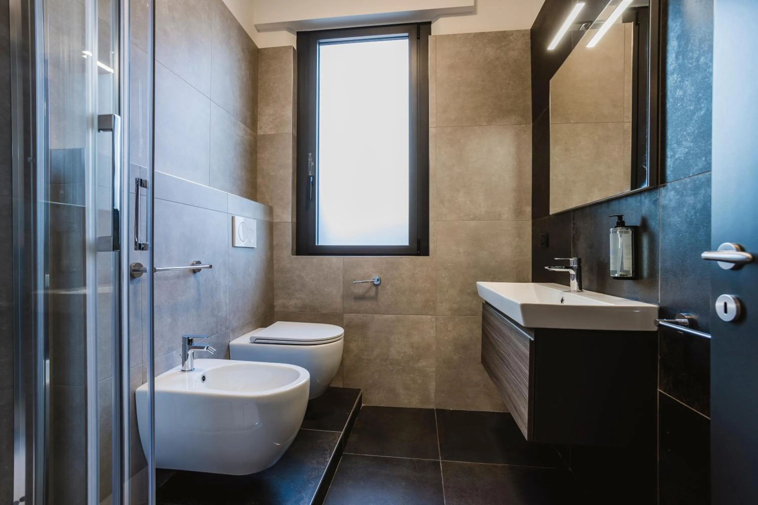 Shower in Residence 9 Line