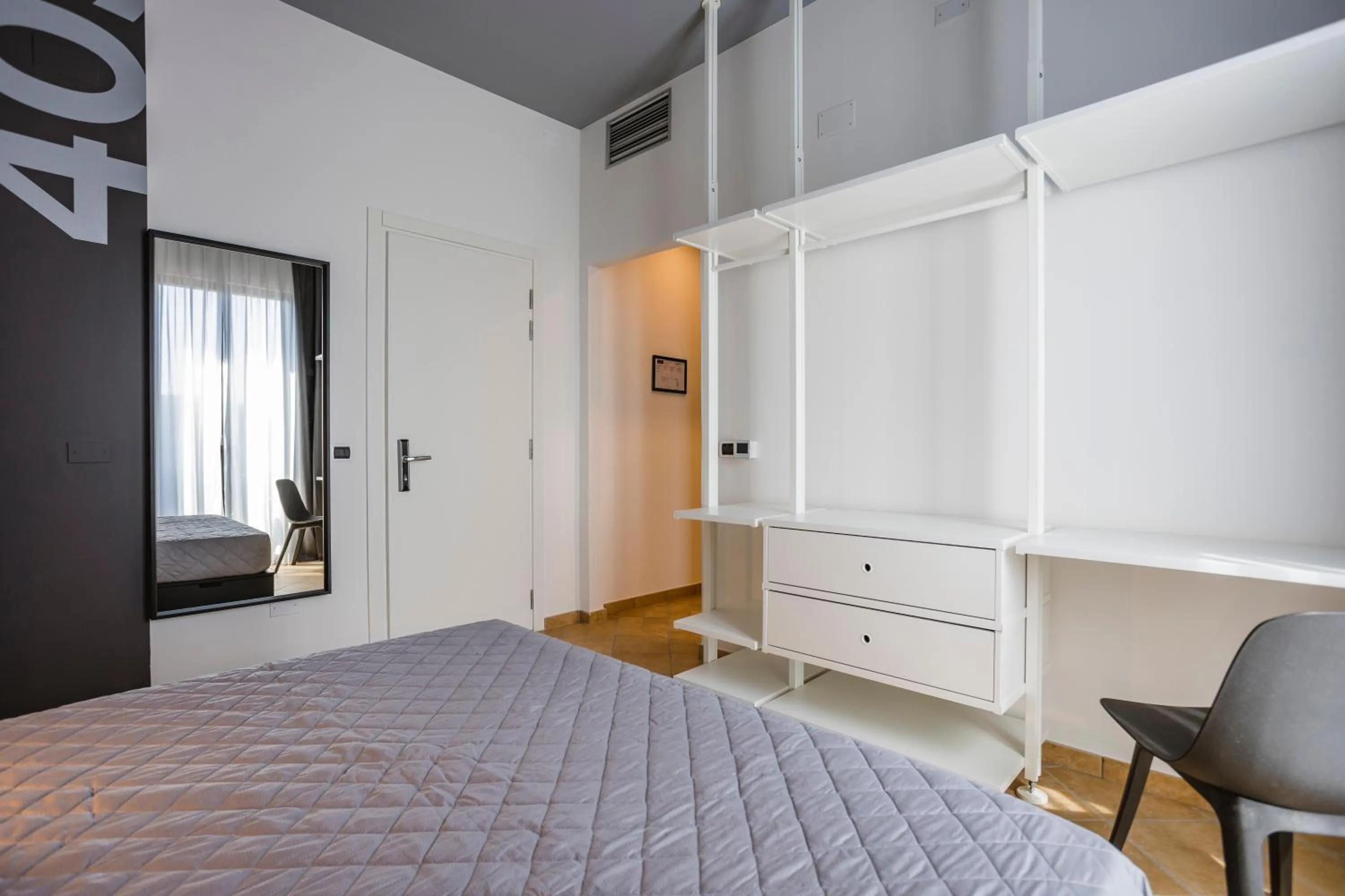 Bed in Residence 9 Line