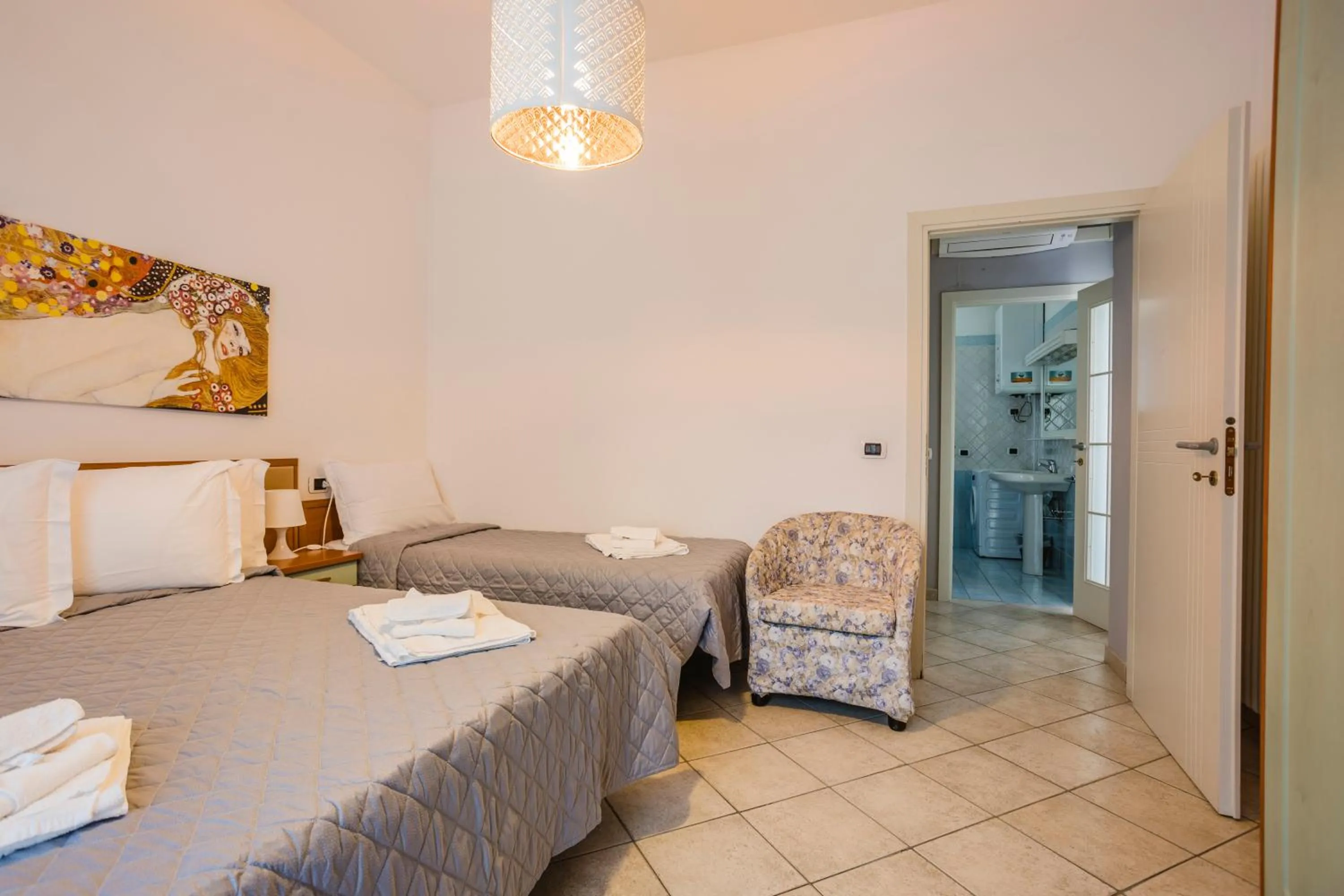 Bed in Residence 9 Line