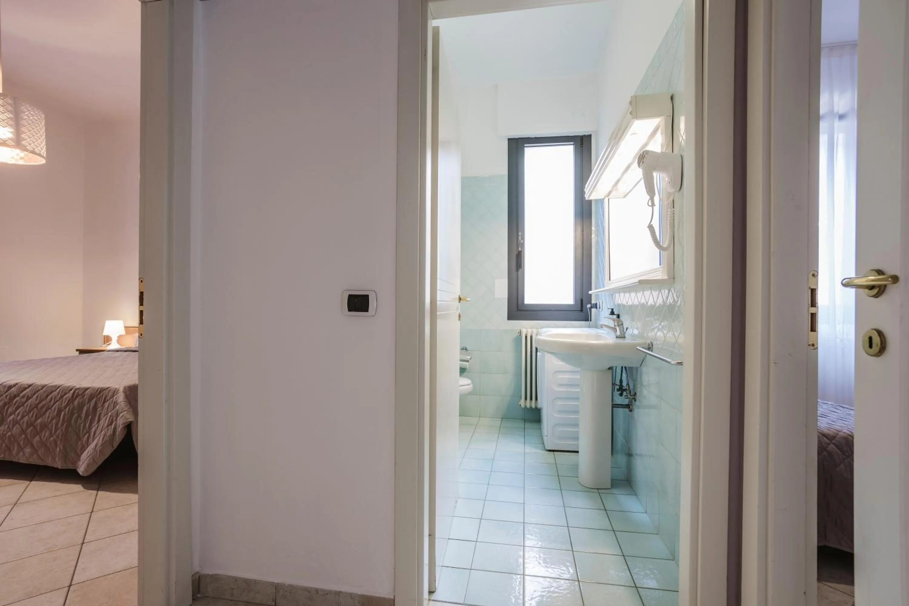 Bathroom, Bed in Residence 9 Line