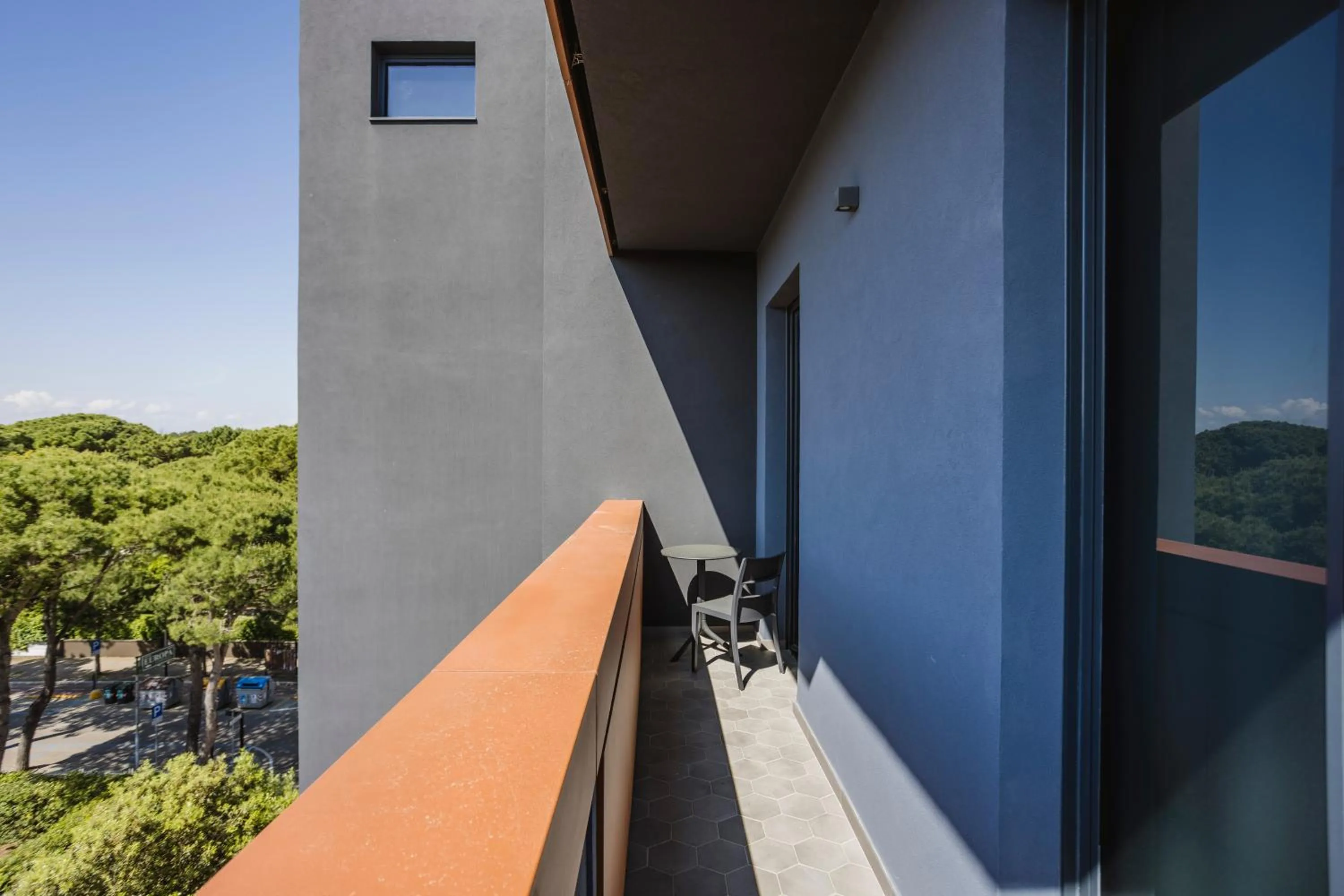 Property building in Residence 9 Line